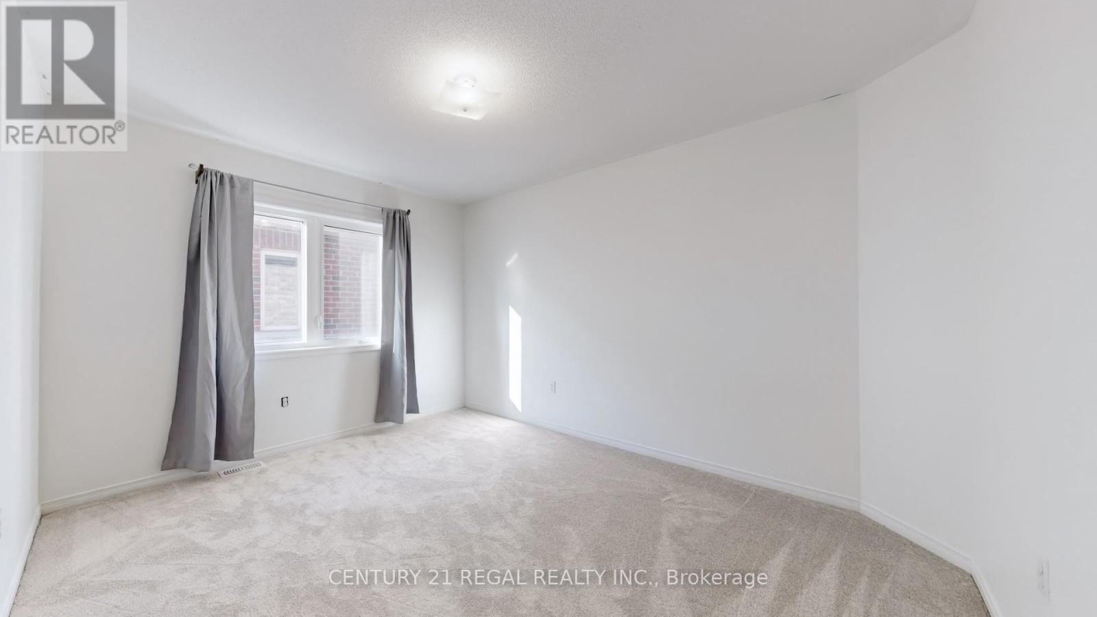 4274 Vivaldi Road, Burlington, ON - Indoor Photo Showing Other Room