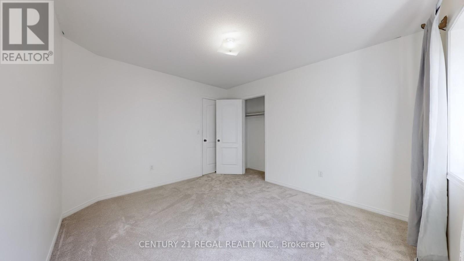 4274 Vivaldi Road, Burlington, ON - Indoor Photo Showing Other Room