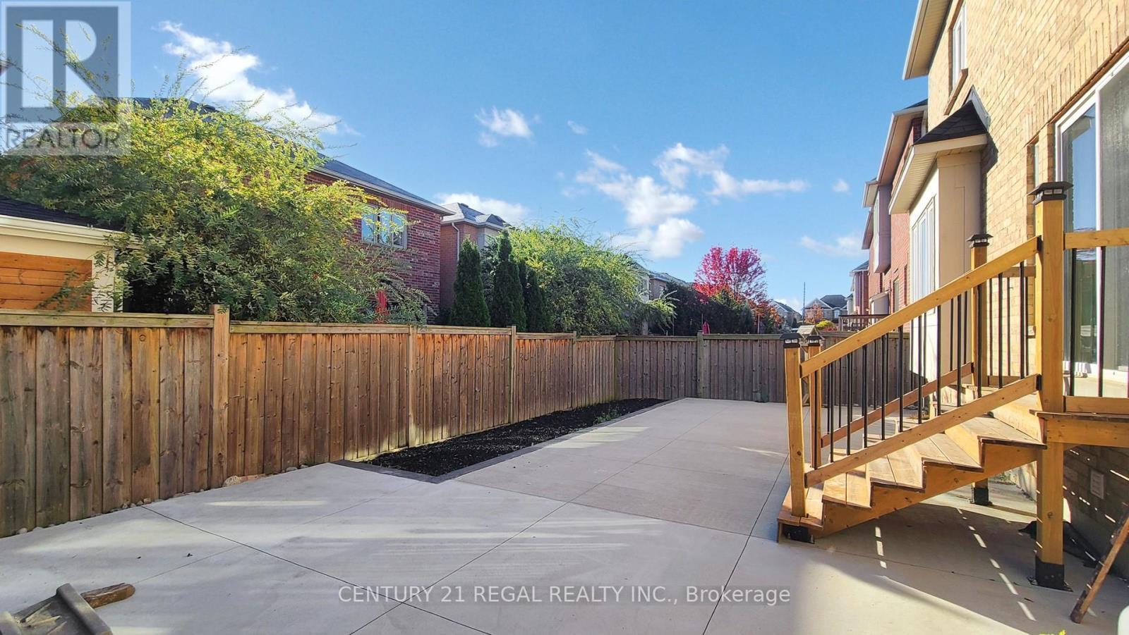 4274 Vivaldi Road, Burlington, ON - Outdoor