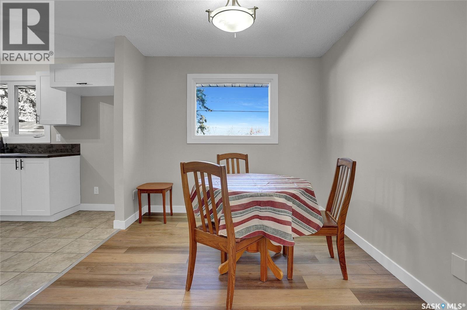 186 Coldwell Road, Regina, SK - Indoor Photo Showing Dining Room