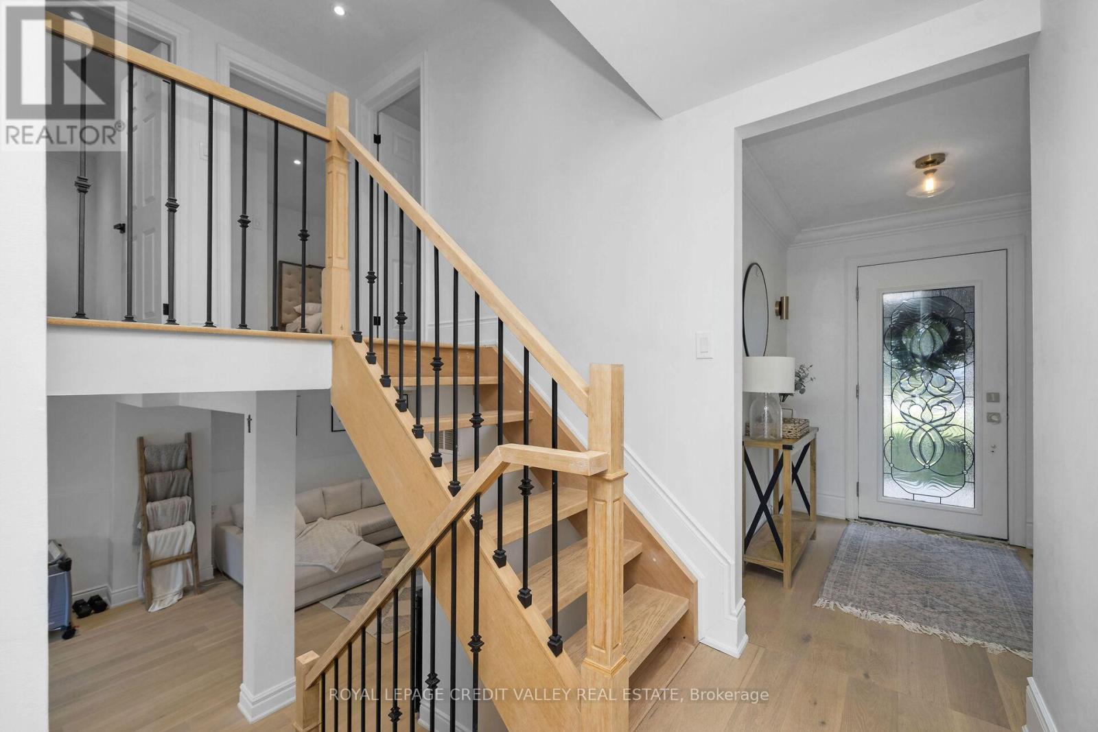 47 Larry Street, Caledon, ON - Indoor Photo Showing Other Room