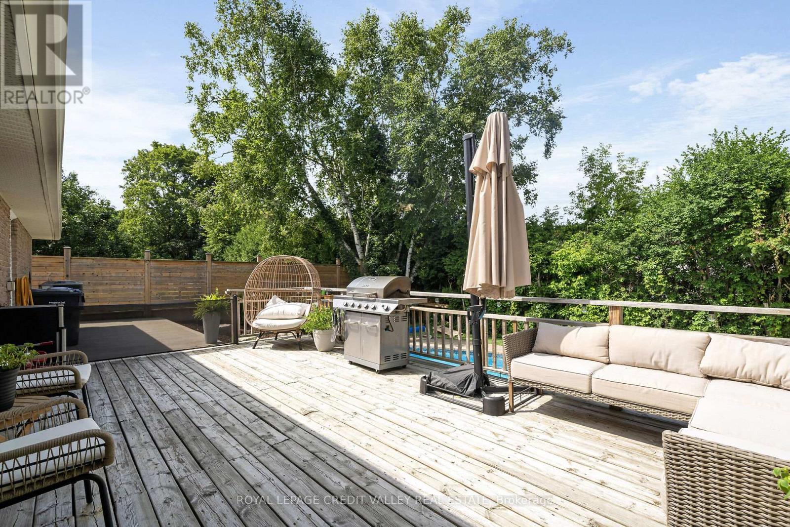47 Larry Street, Caledon, ON - Outdoor With Deck Patio Veranda