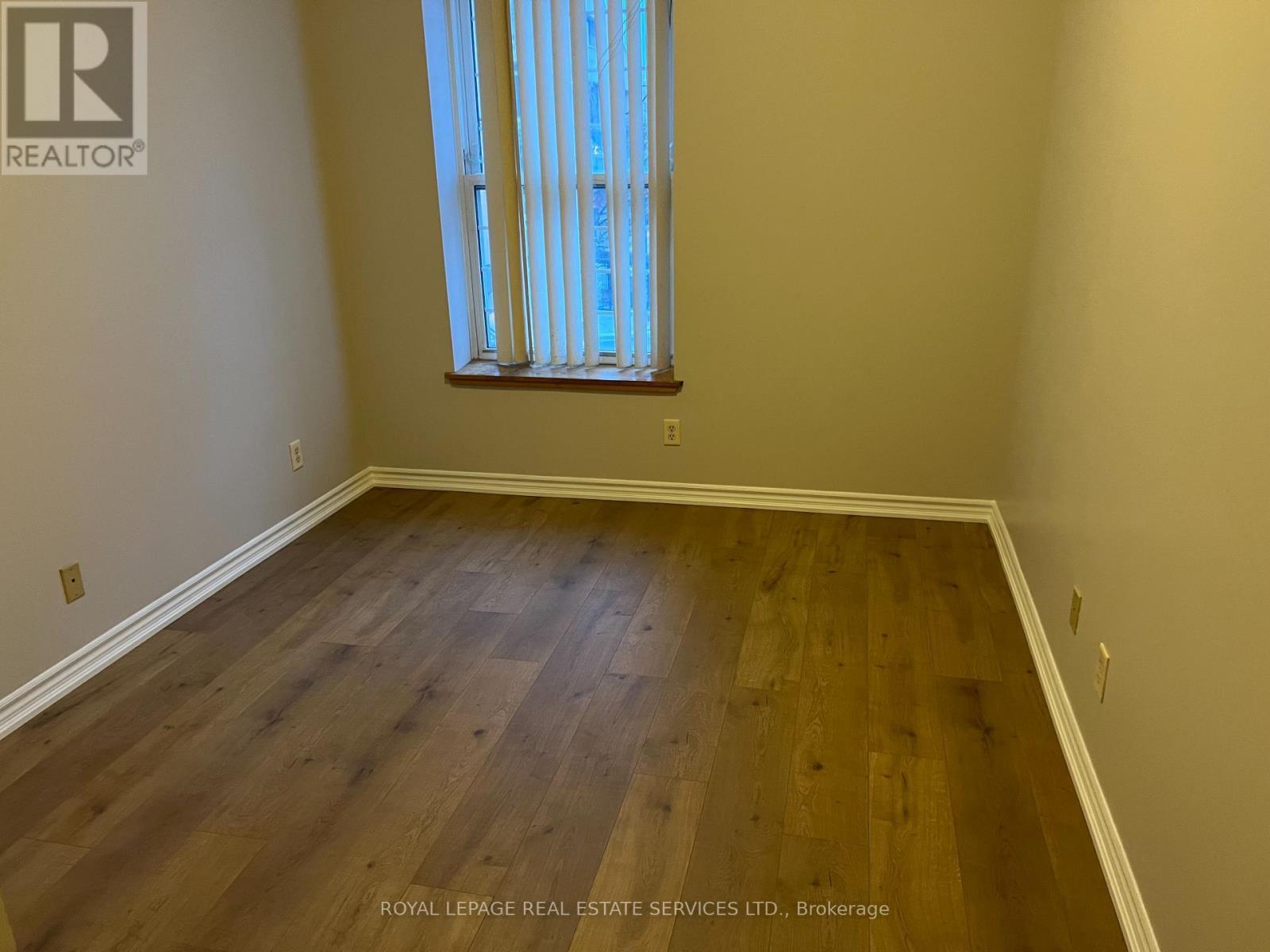 303 - 51 Wyndham Street N, Guelph, ON - Indoor Photo Showing Other Room