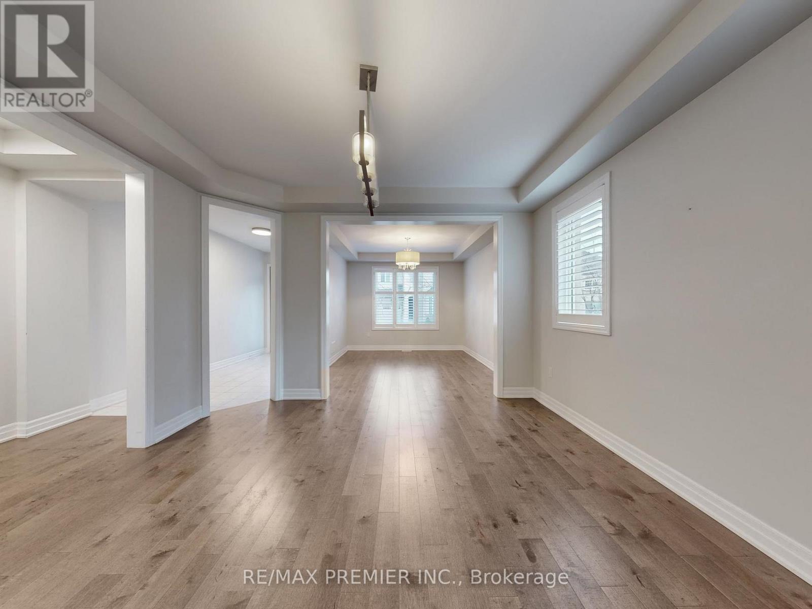 140 Magnolia Crescent, Oakville, ON - Indoor Photo Showing Other Room