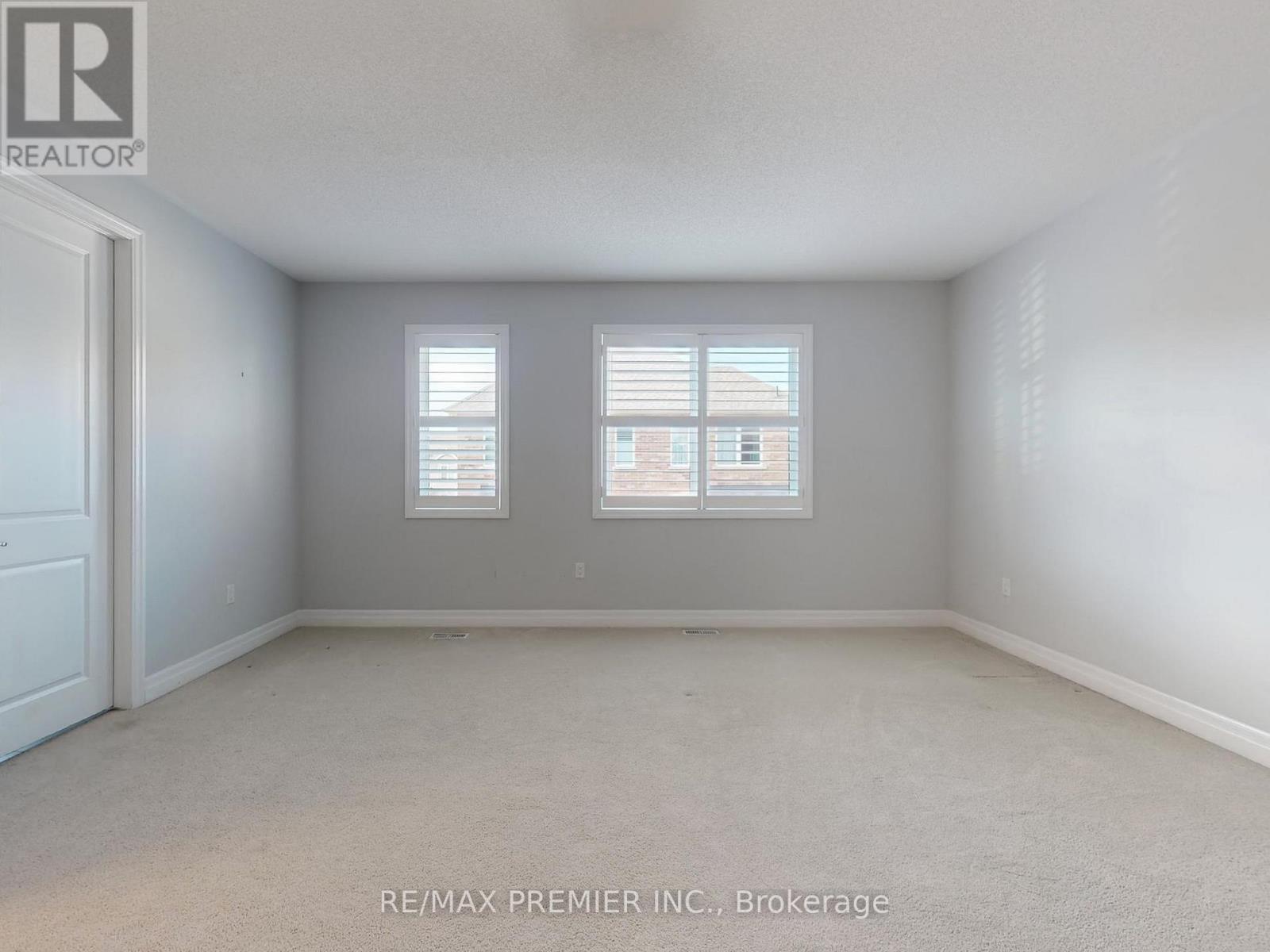 140 Magnolia Crescent, Oakville, ON - Indoor Photo Showing Other Room