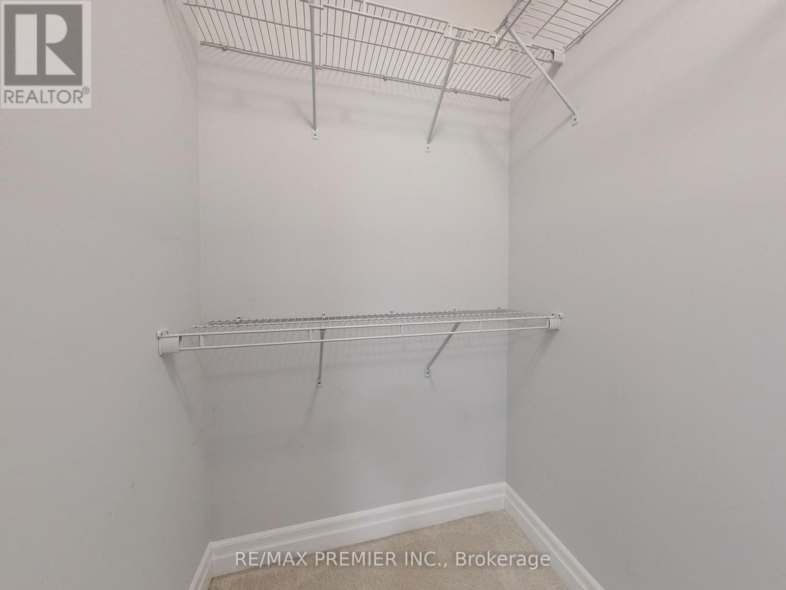 140 Magnolia Crescent, Oakville, ON - Indoor With Storage