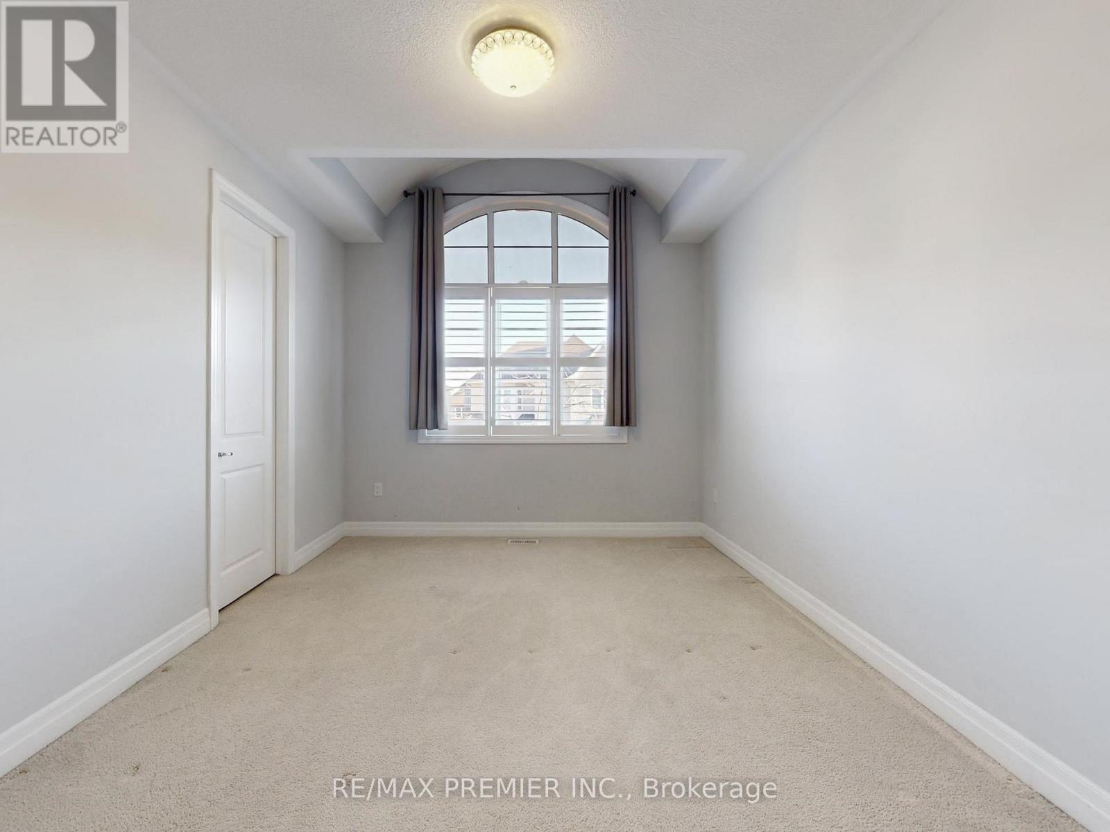 140 Magnolia Crescent, Oakville, ON - Indoor Photo Showing Other Room