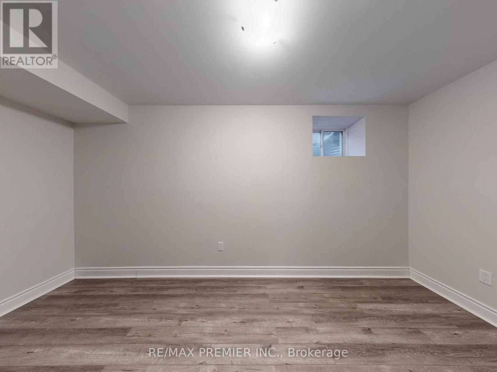 140 Magnolia Crescent, Oakville, ON - Indoor Photo Showing Other Room