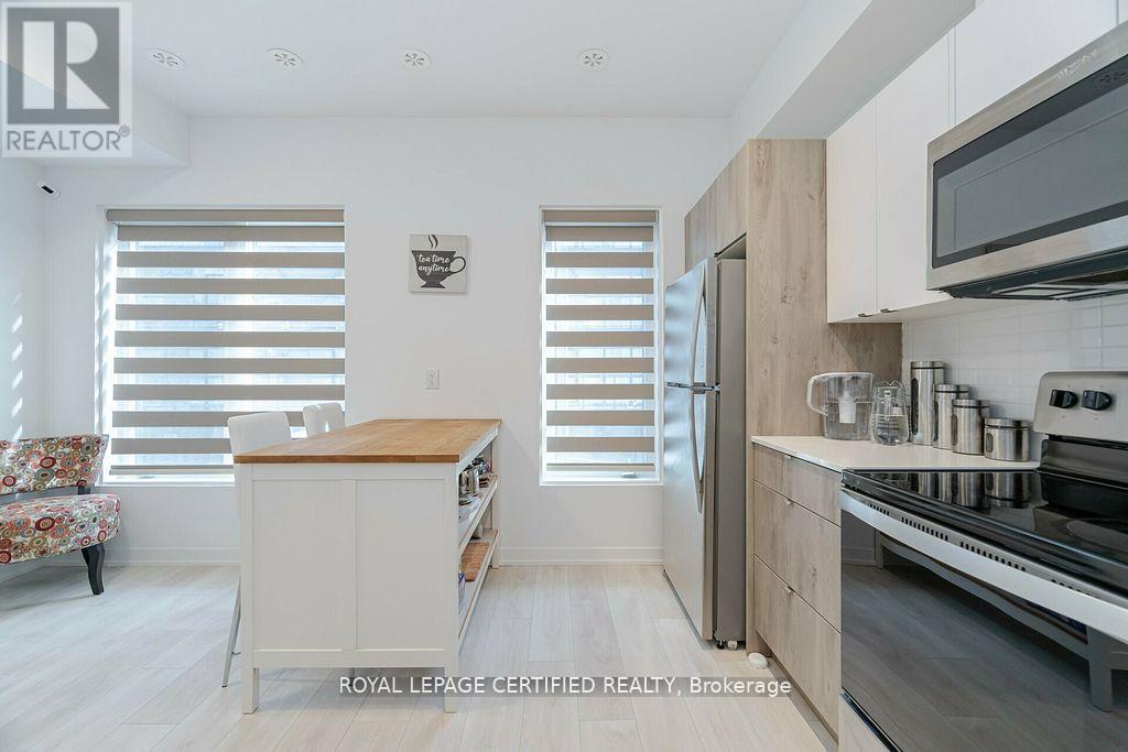31 - 1095 Cooke Boulevard, Burlington, ON - Indoor Photo Showing Kitchen