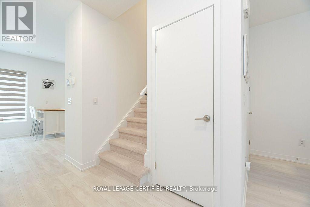 31 - 1095 Cooke Boulevard, Burlington, ON - Indoor Photo Showing Other Room