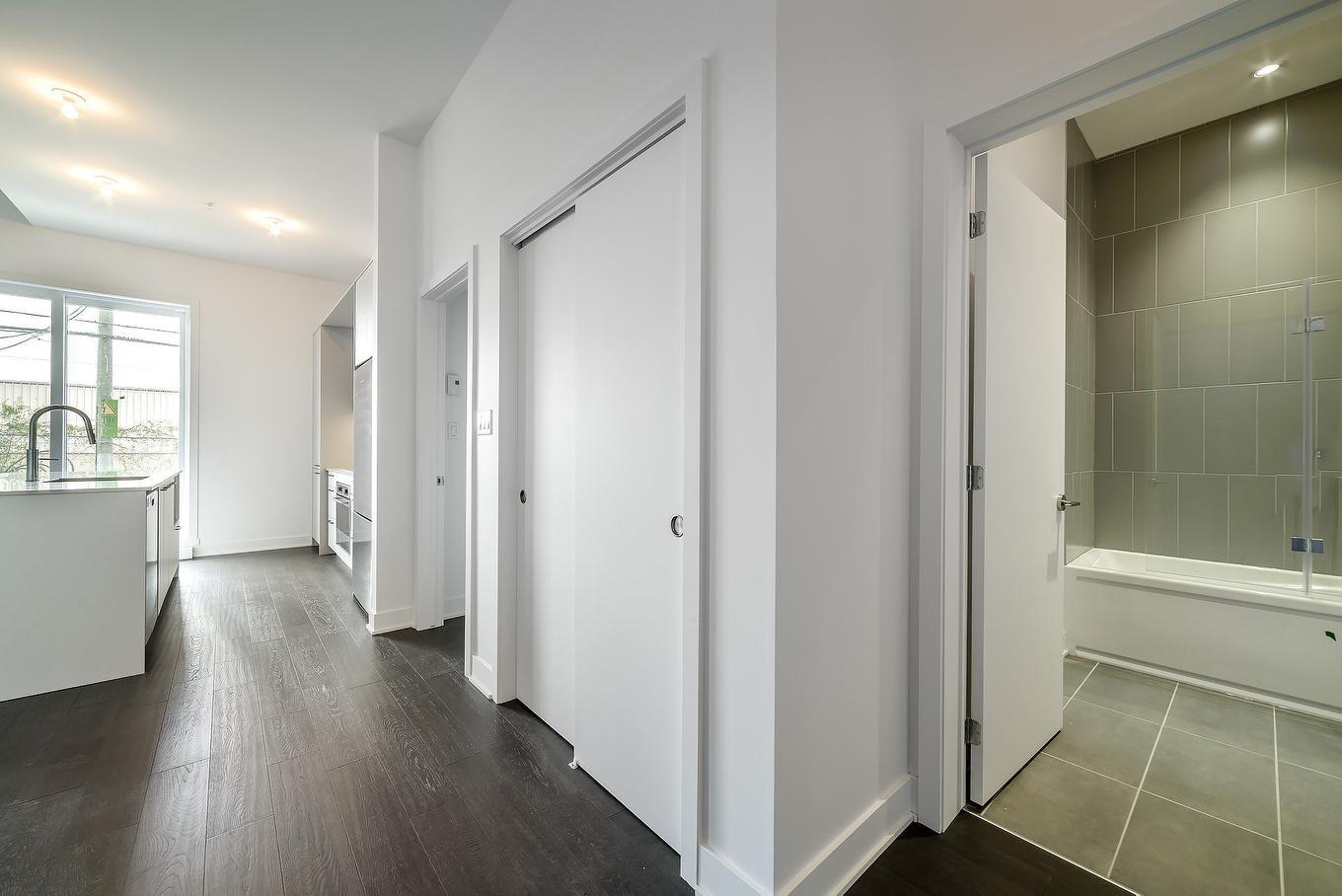 Salle de bains - 105-7227 Boul. Newman, Montréal (Lasalle), QC - Indoor