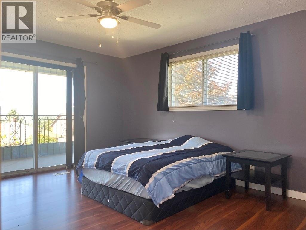 7437 Valley Heights Drive, Grand Forks, BC - Indoor Photo Showing Bedroom