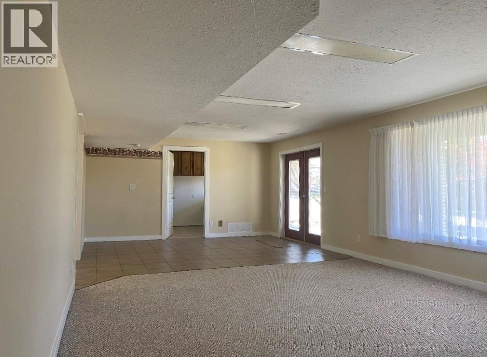 7437 Valley Heights Drive, Grand Forks, BC - Indoor Photo Showing Other Room