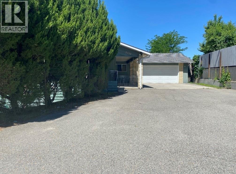 7437 Valley Heights Drive, Grand Forks, BC - Outdoor