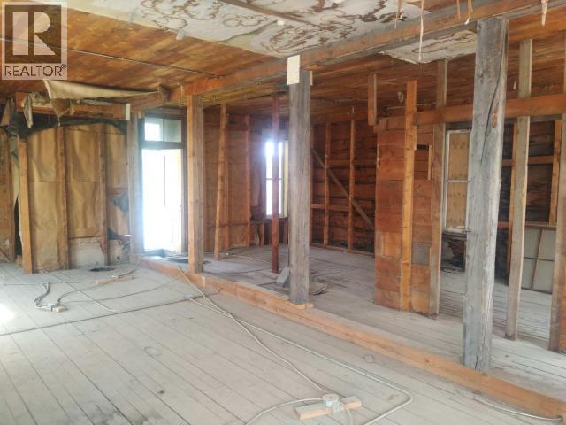 901 3Rd Avenue, Dawson City, YT