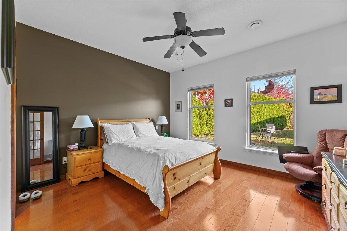 5323 Ptarmigan Street, Kelowna, BC - Indoor Photo Showing Bedroom