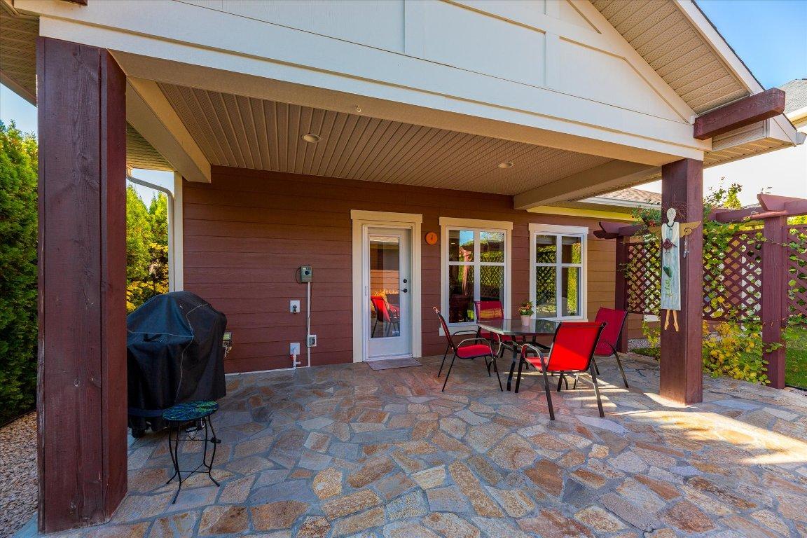 5323 Ptarmigan Street, Kelowna, BC - Outdoor With Deck Patio Veranda With Exterior