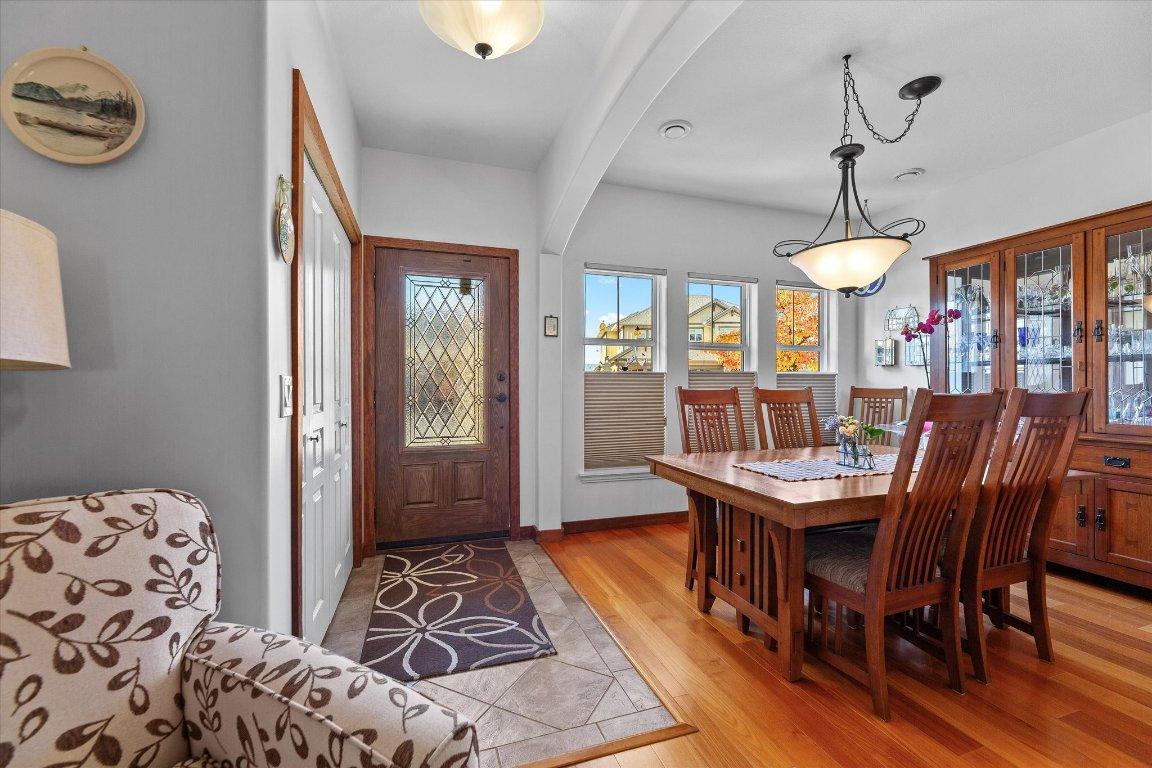 5323 Ptarmigan Street, Kelowna, BC - Indoor Photo Showing Dining Room
