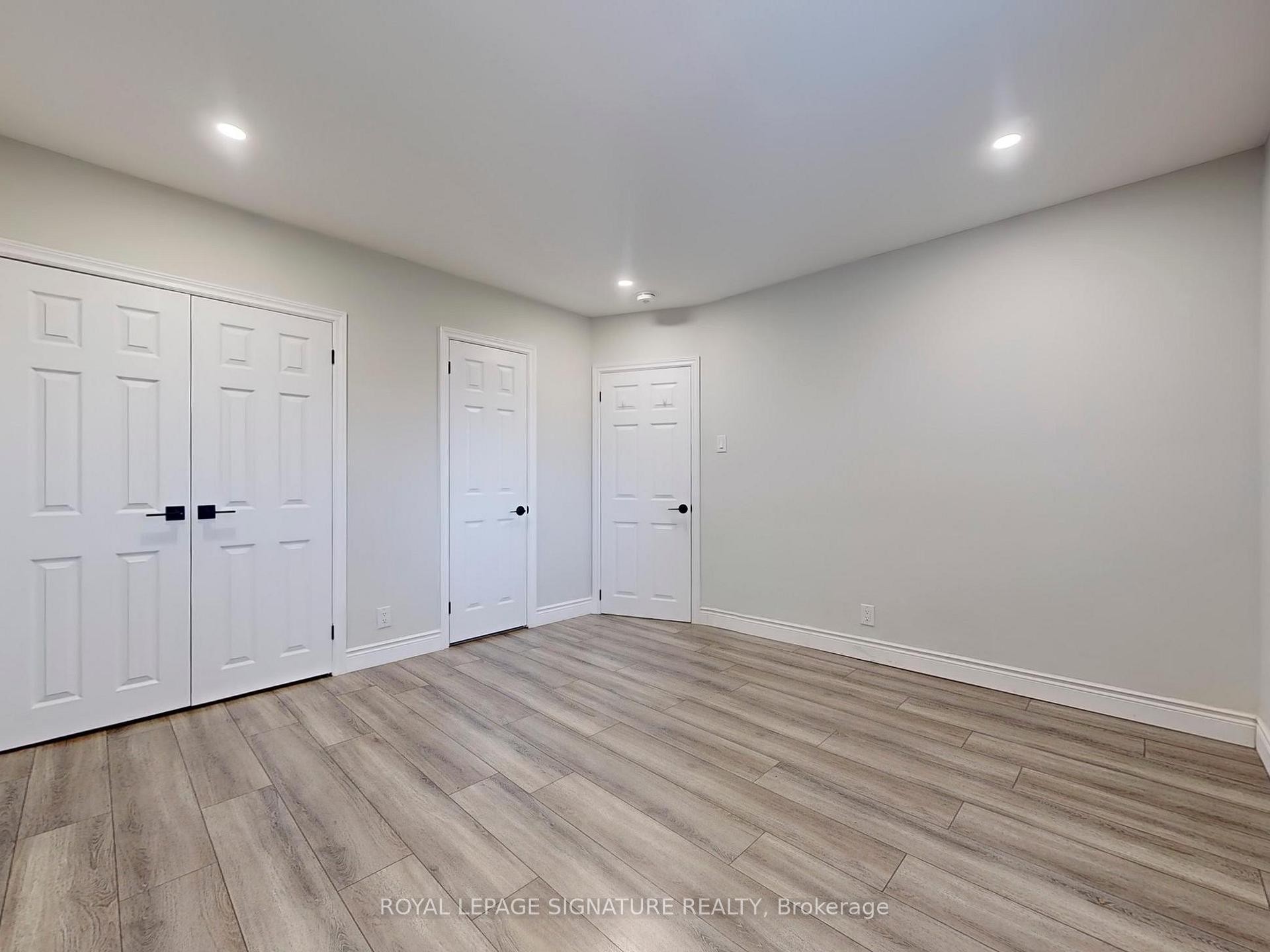 Main-10 Vesper Court, Toronto, ON - Indoor Photo Showing Other Room