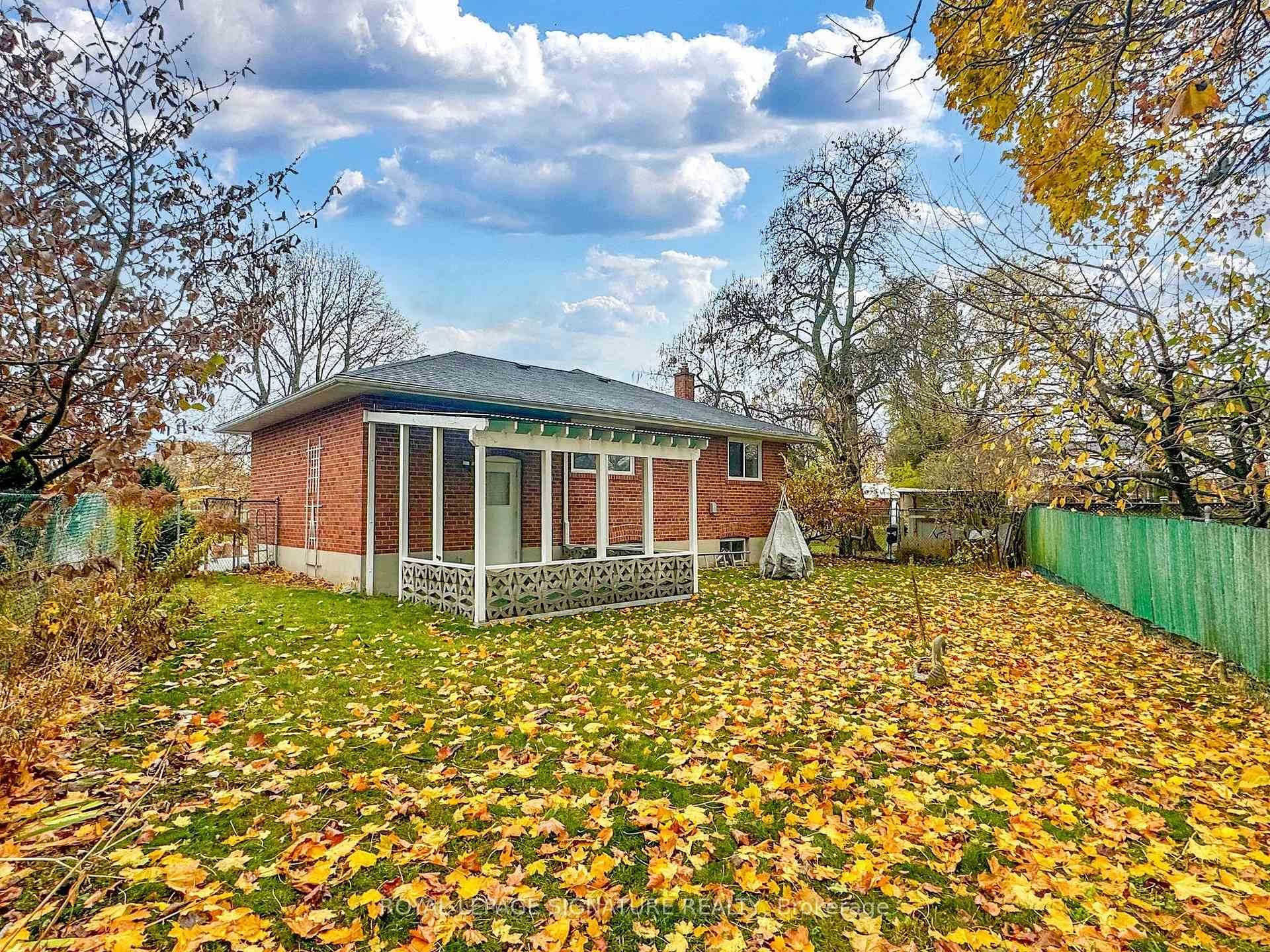 Main-10 Vesper Court, Toronto, ON - Outdoor