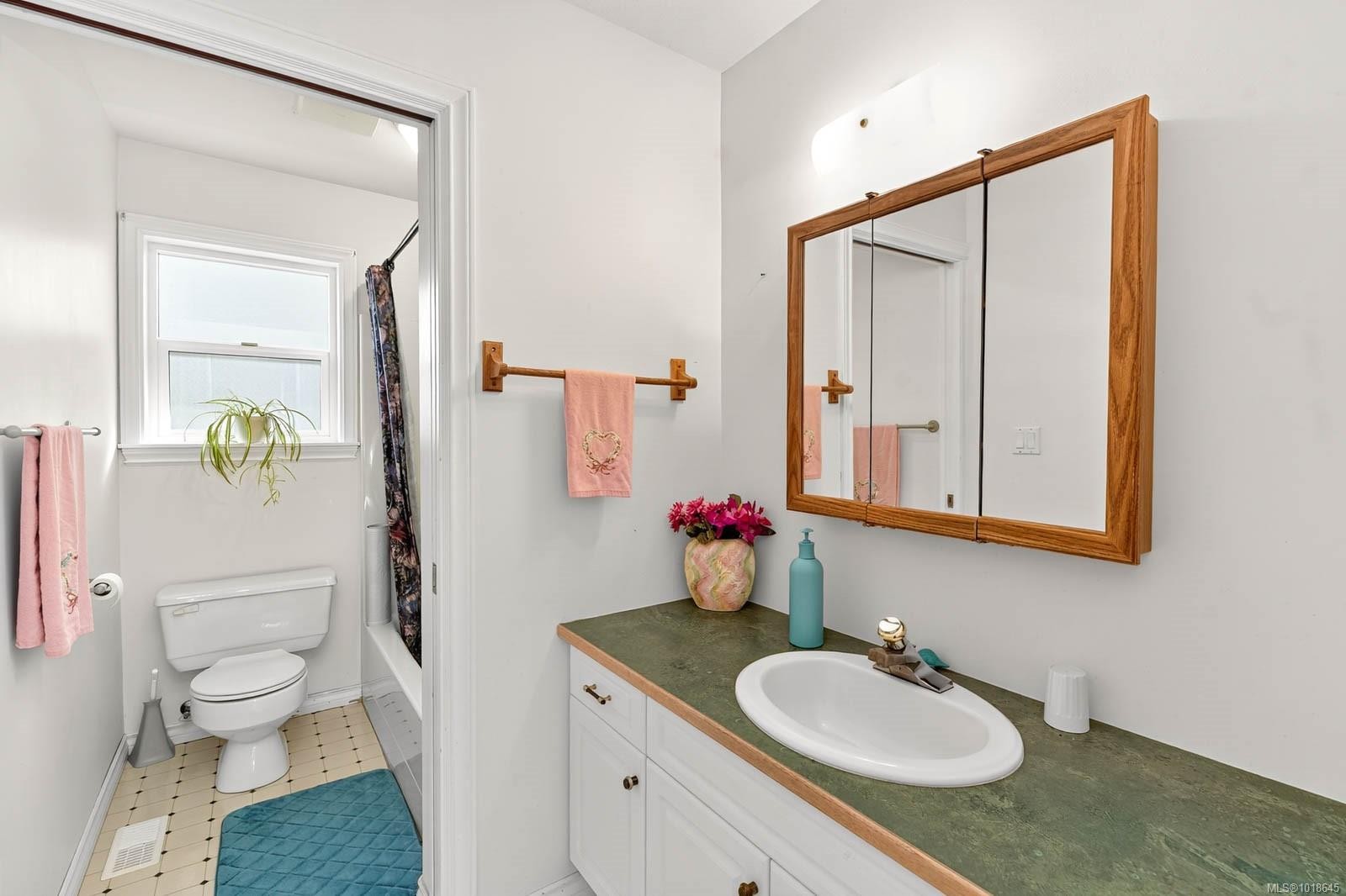 7799A Beaver Creek Rd, Port Alberni, BC