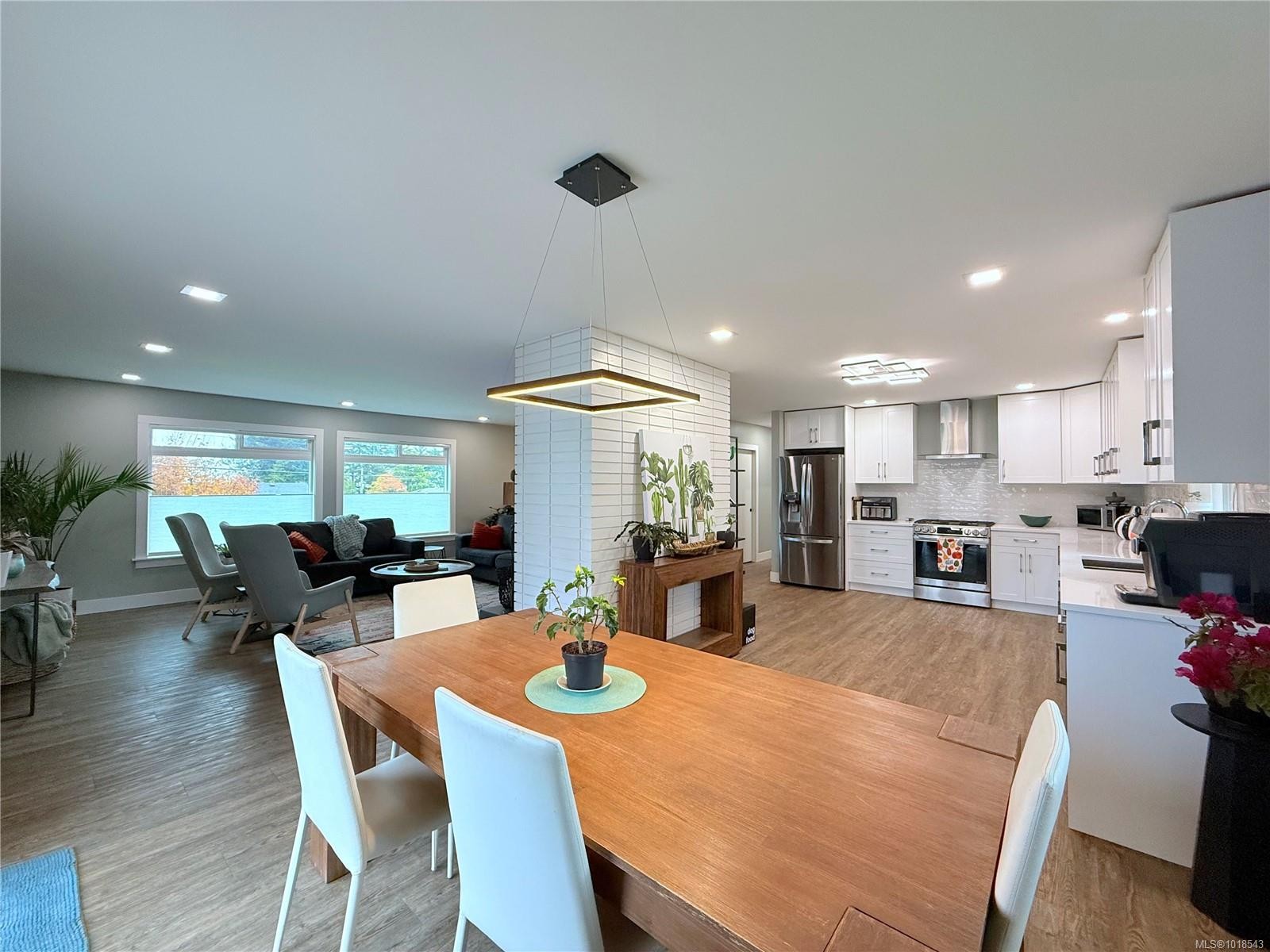 1154 Galerno Rd, Campbell River, BC