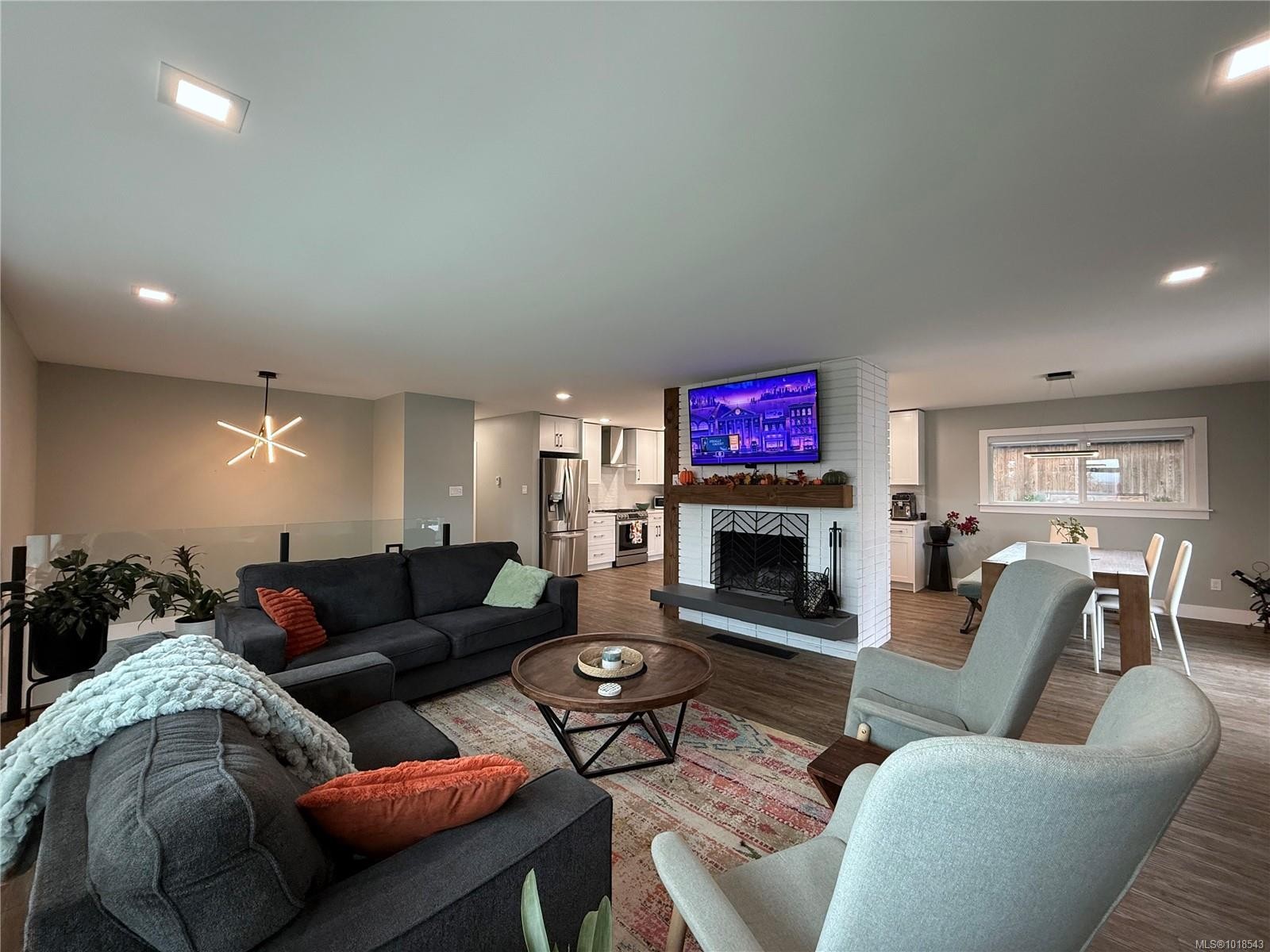 1154 Galerno Rd, Campbell River, BC