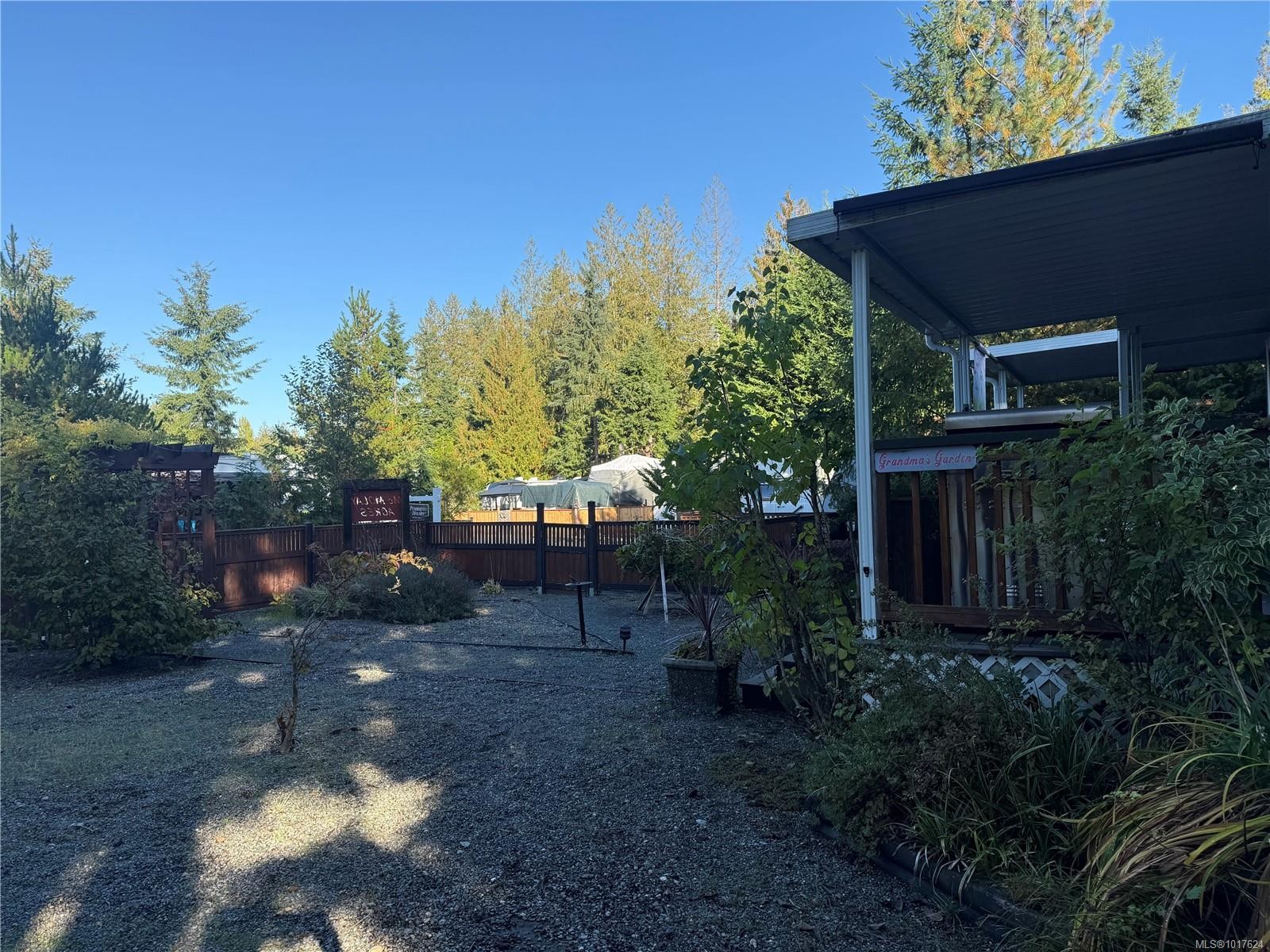 G12/13-2650 Turnbull Rd, Qualicum Beach, BC