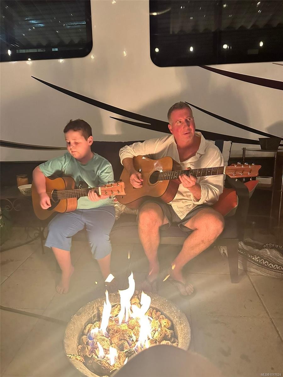 G12/13-2650 Turnbull Rd, Qualicum Beach, BC