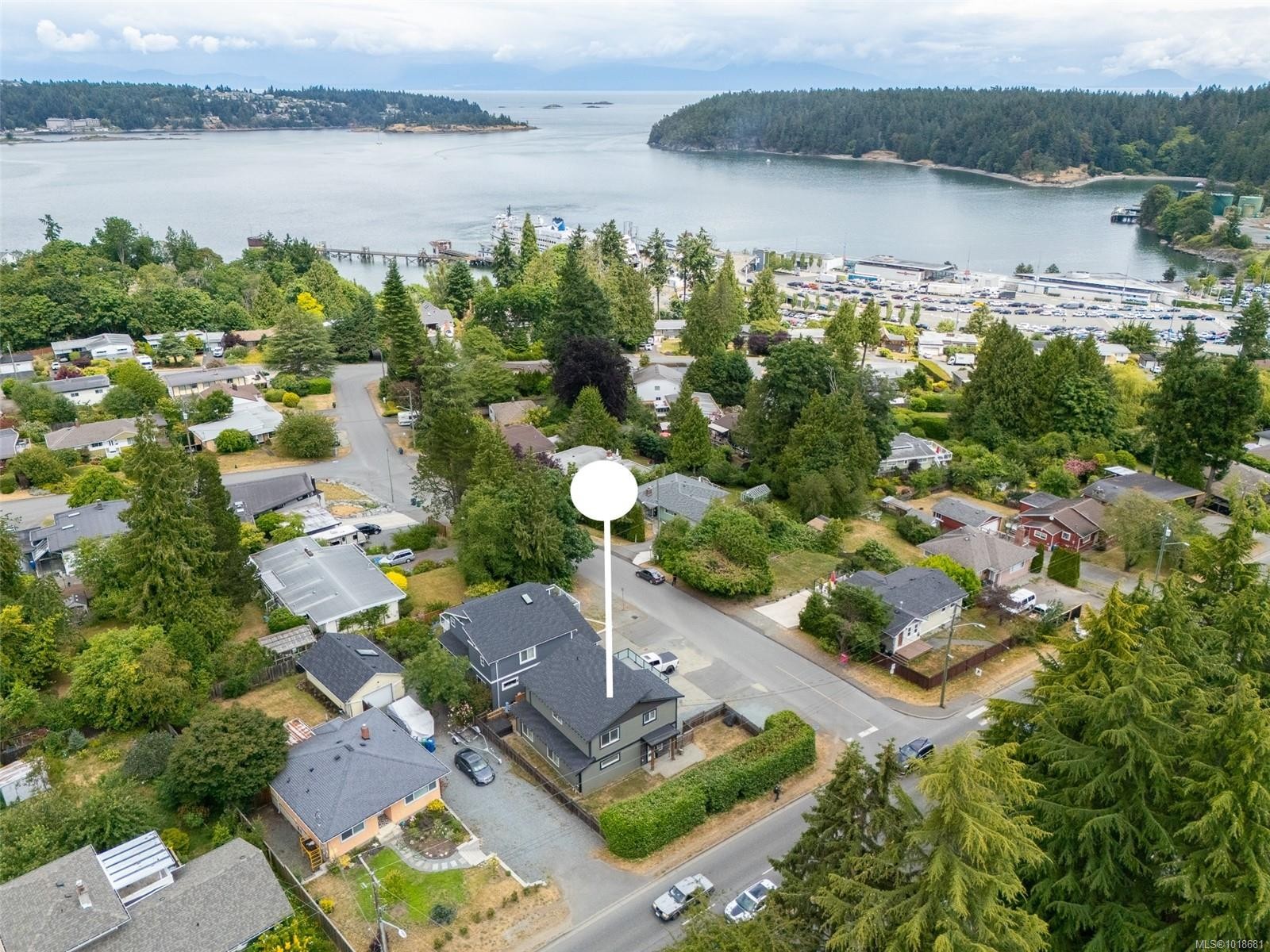 820 Brechin Rd, Nanaimo, BC