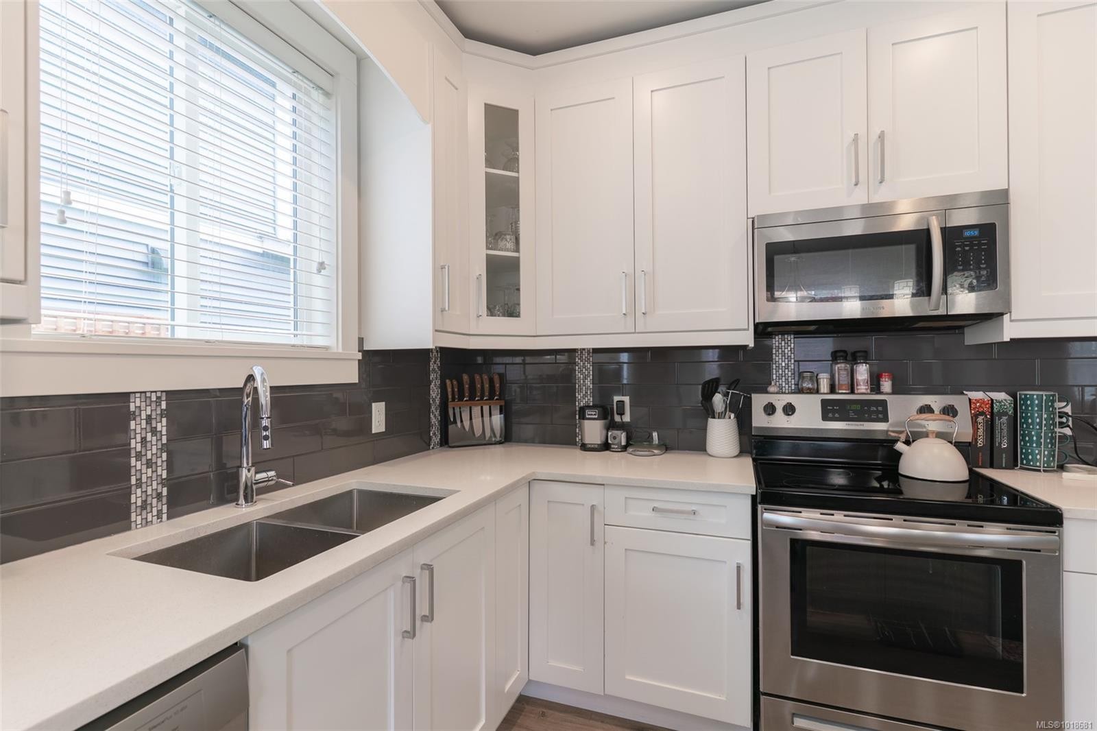 820 Brechin Rd, Nanaimo, BC