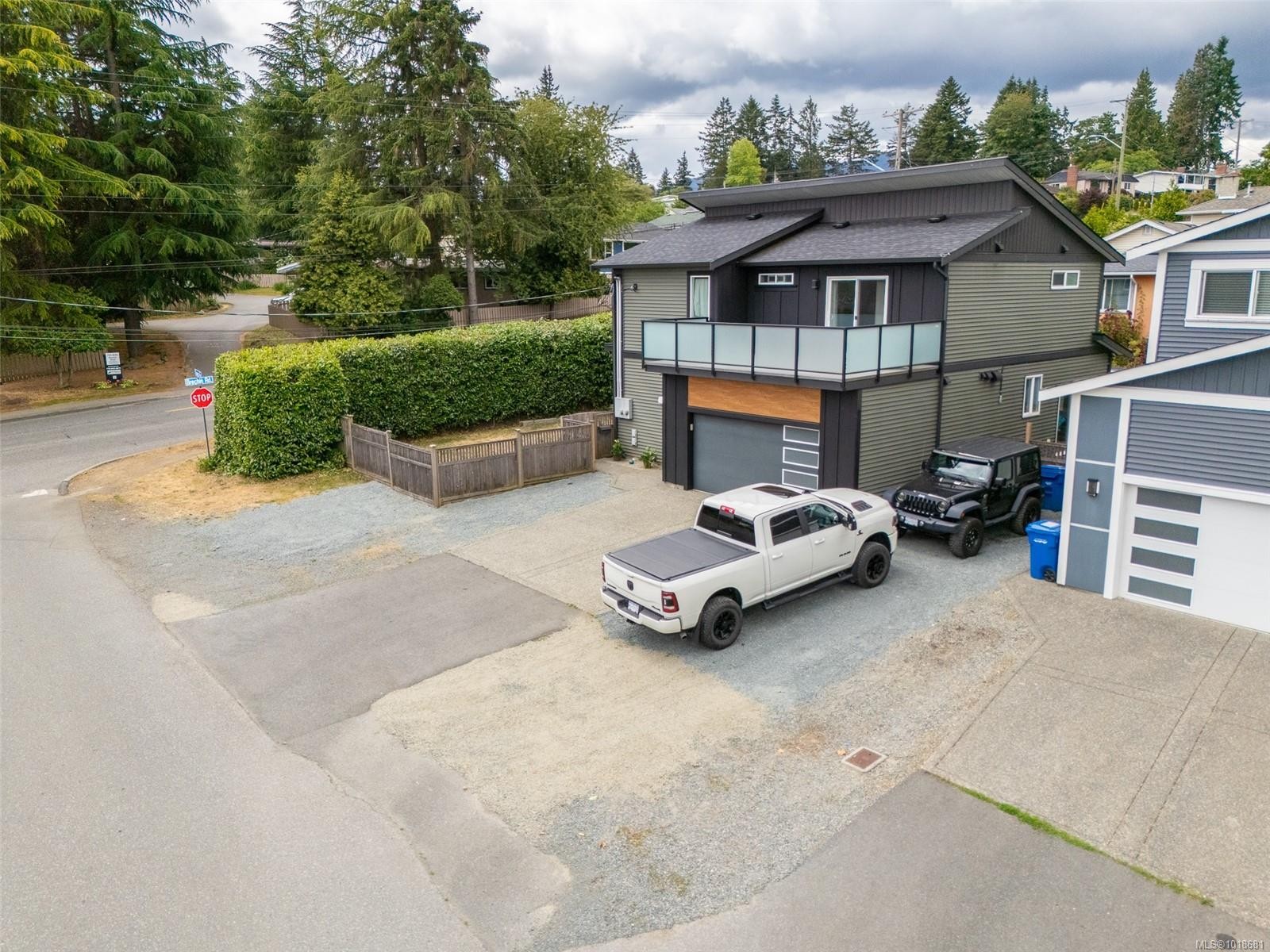 820 Brechin Rd, Nanaimo, BC