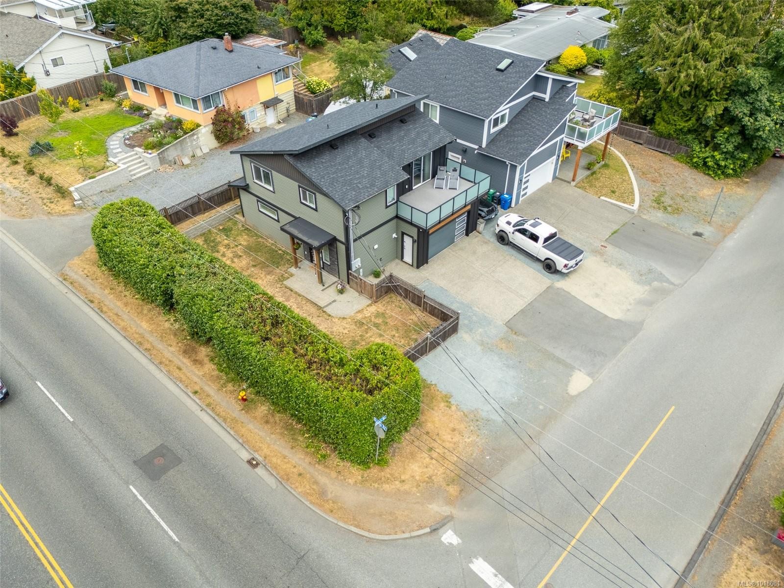 820 Brechin Rd, Nanaimo, BC