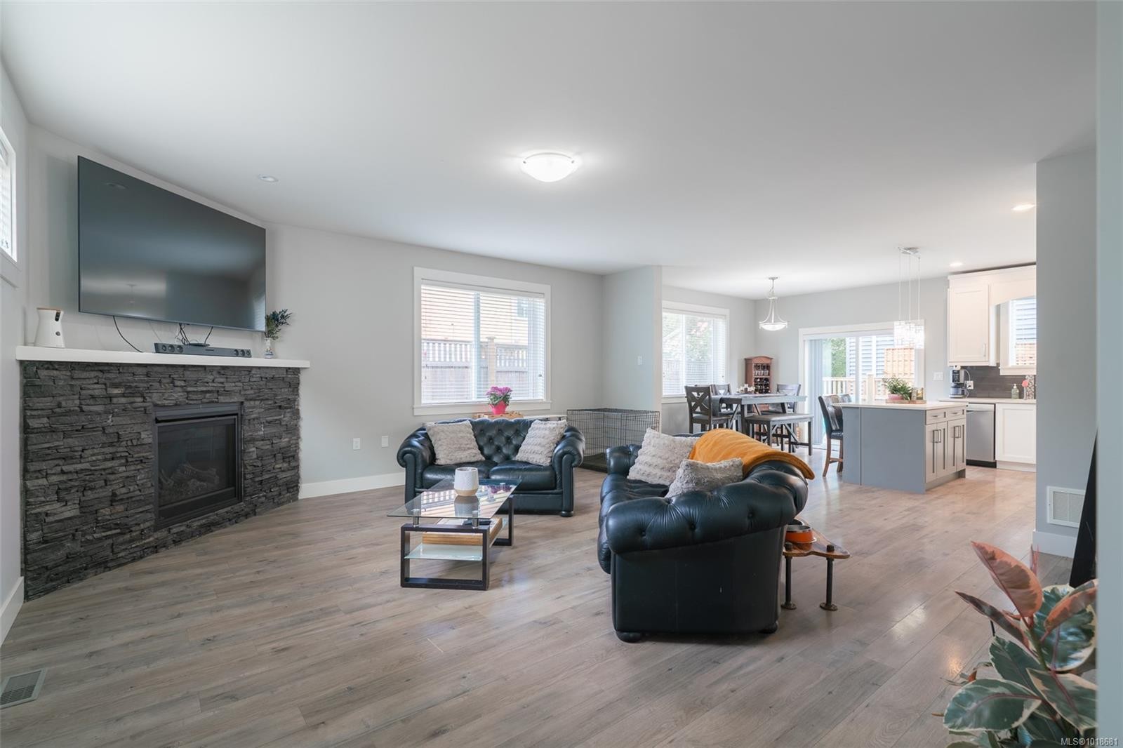 820 Brechin Rd, Nanaimo, BC