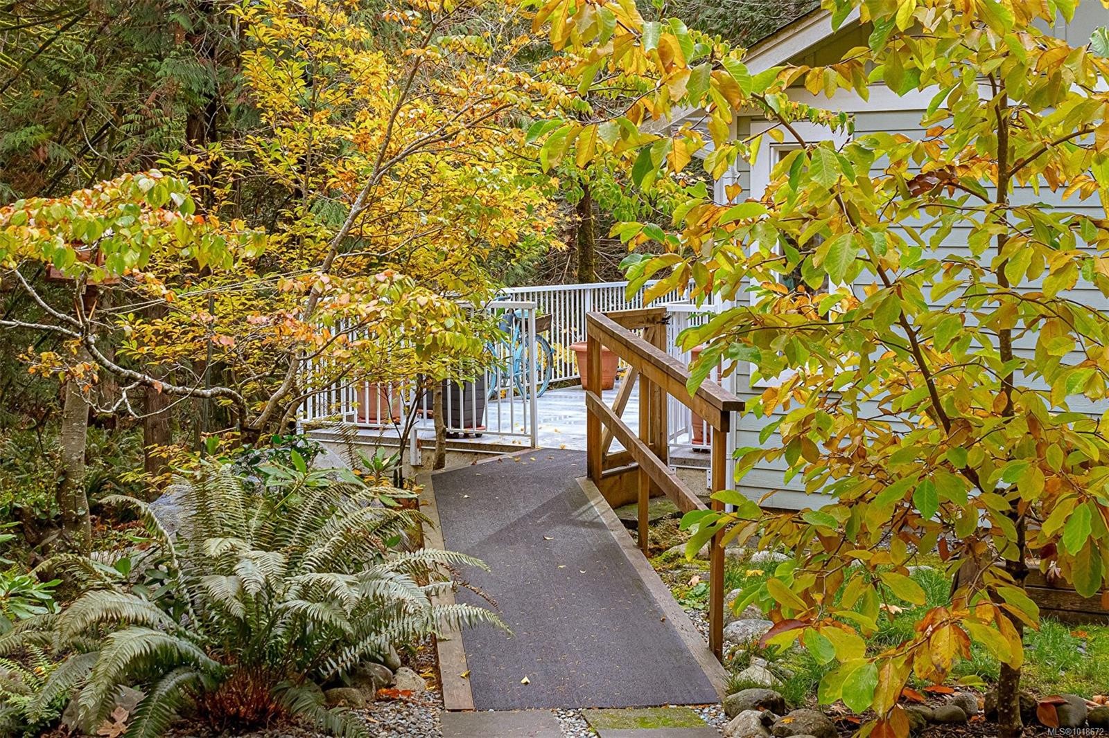 350 Dogwood Dr, Ladysmith, BC