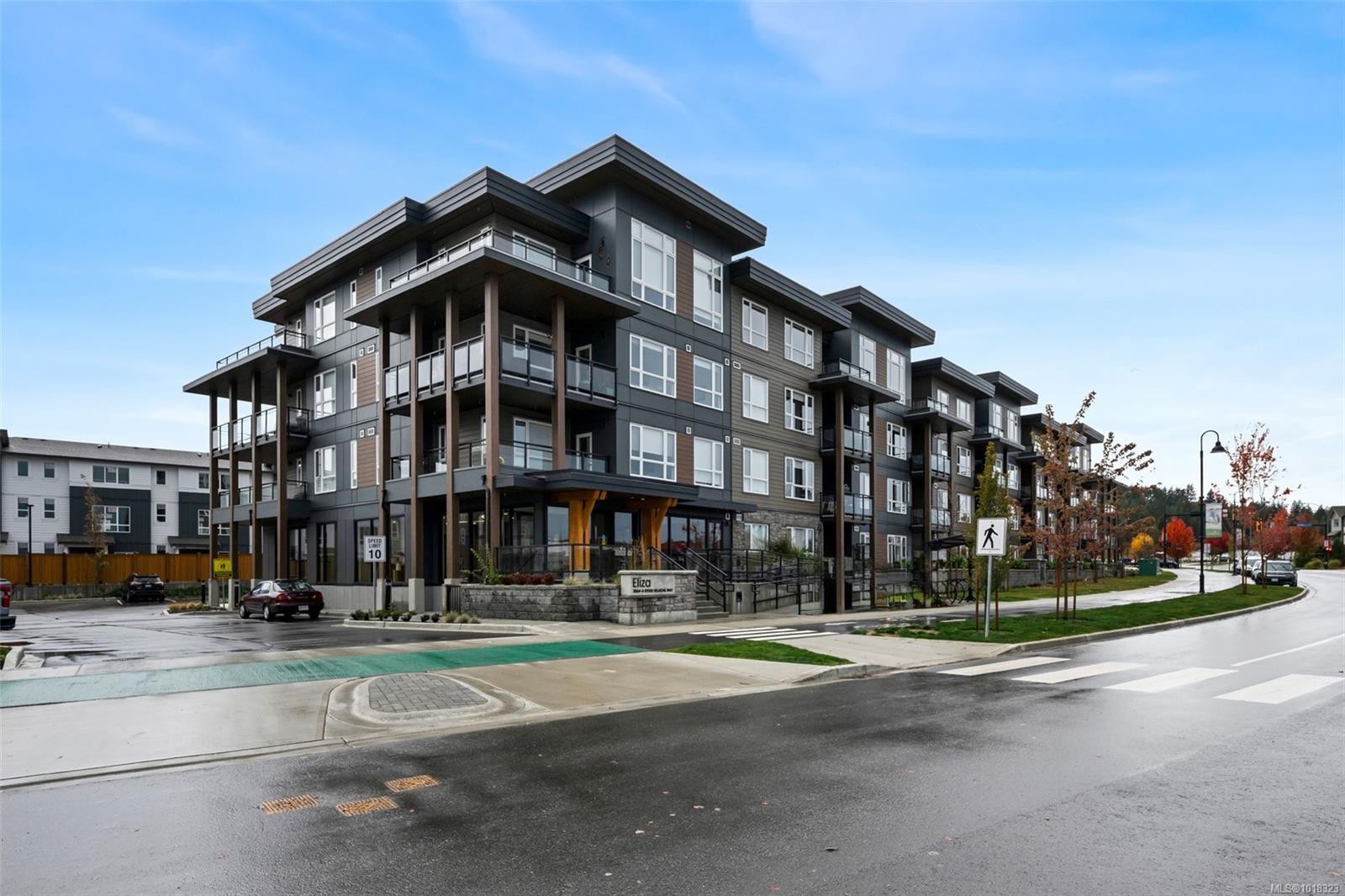 411-3564A Ryder Hesjedal Way, Colwood, BC - Outdoor With Facade