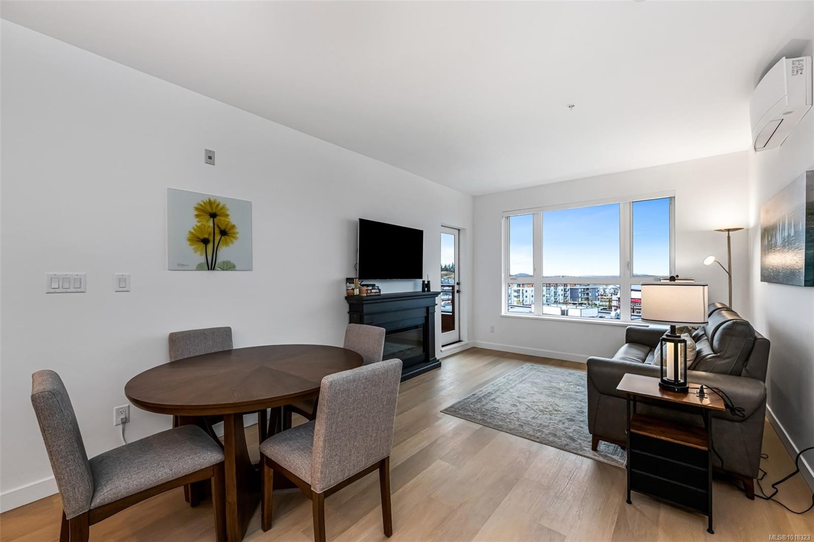 411-3564A Ryder Hesjedal Way, Colwood, BC - Indoor