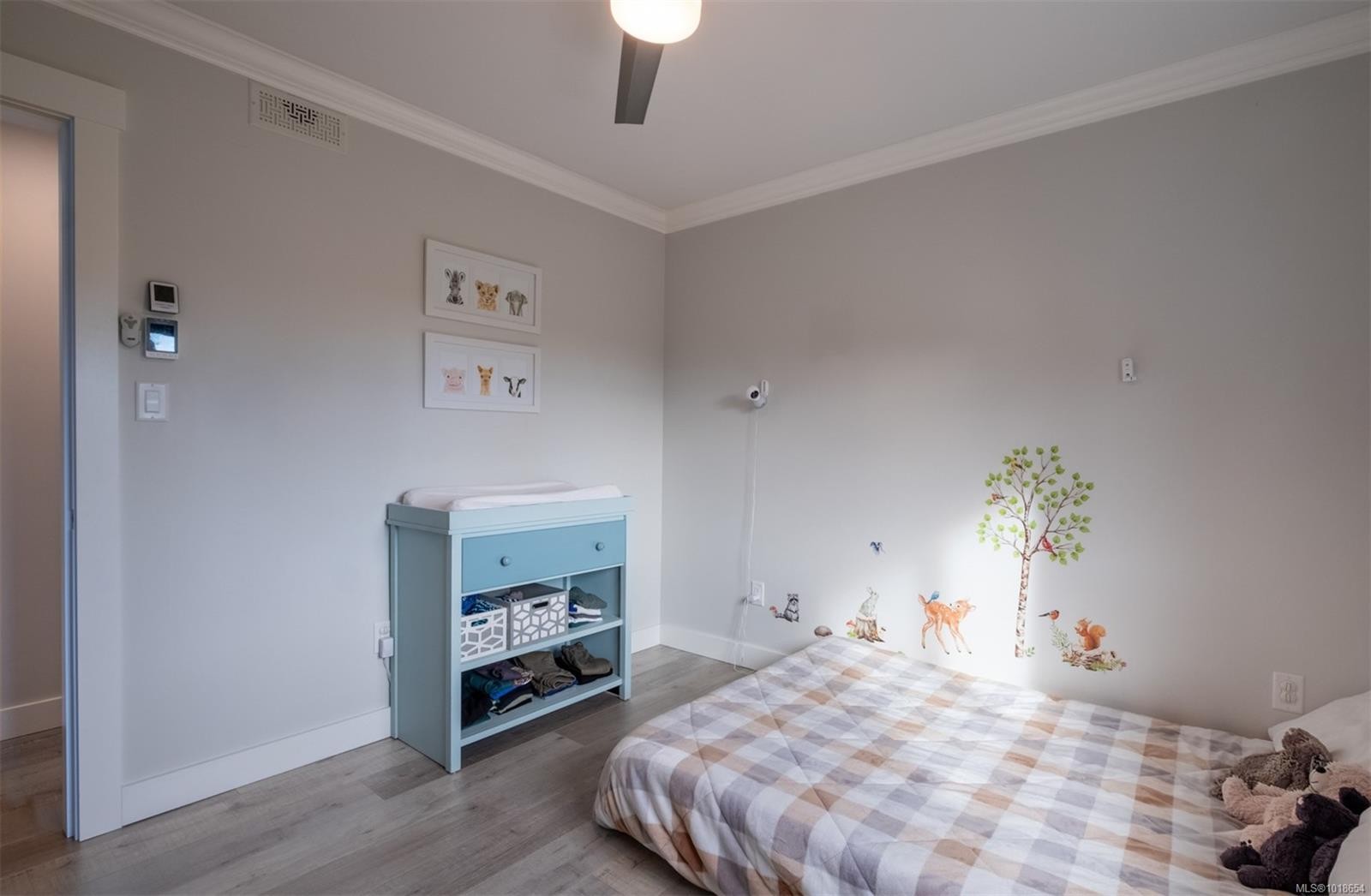 1700 Warn Way, Qualicum Beach, BC