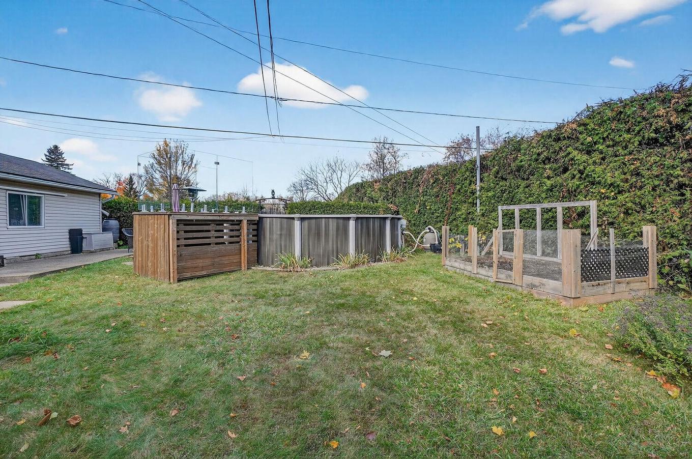 Cour - 311 Rue Lauzanne, Saint-Eustache, QC - Outdoor