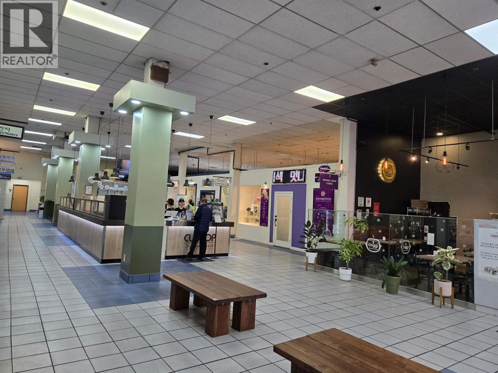 103 3-4501 North Road, Burnaby, BC