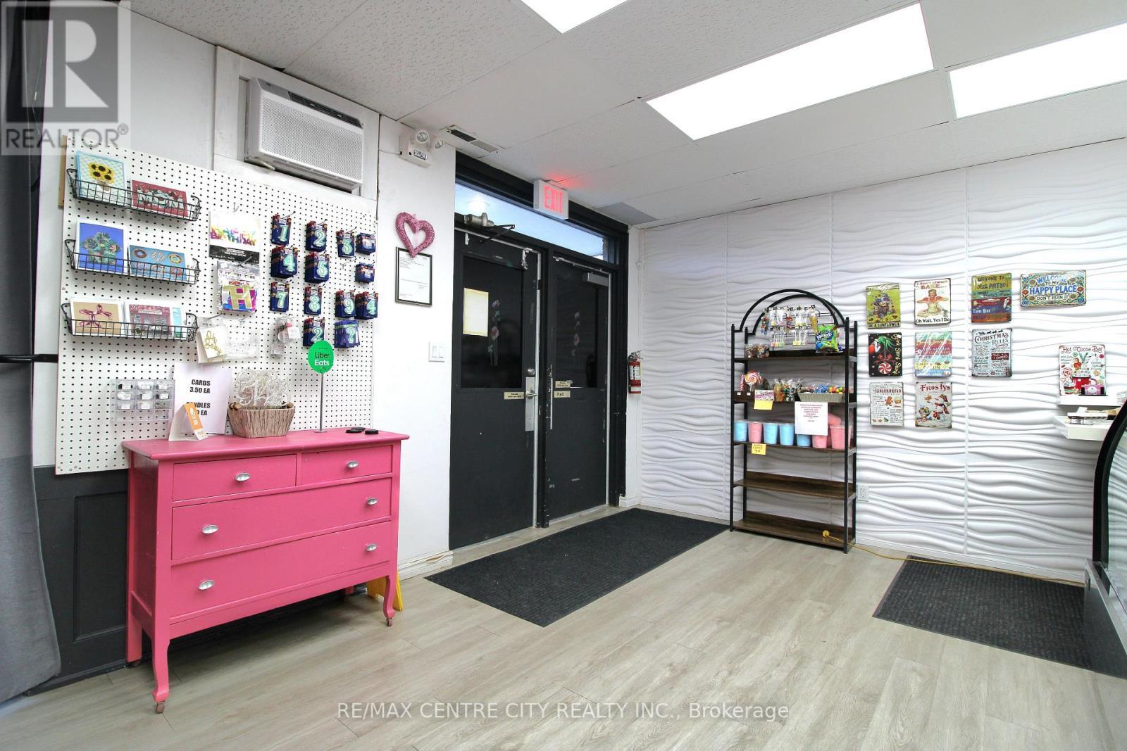 6 - 954 Leathorne Street, London South (South J), ON