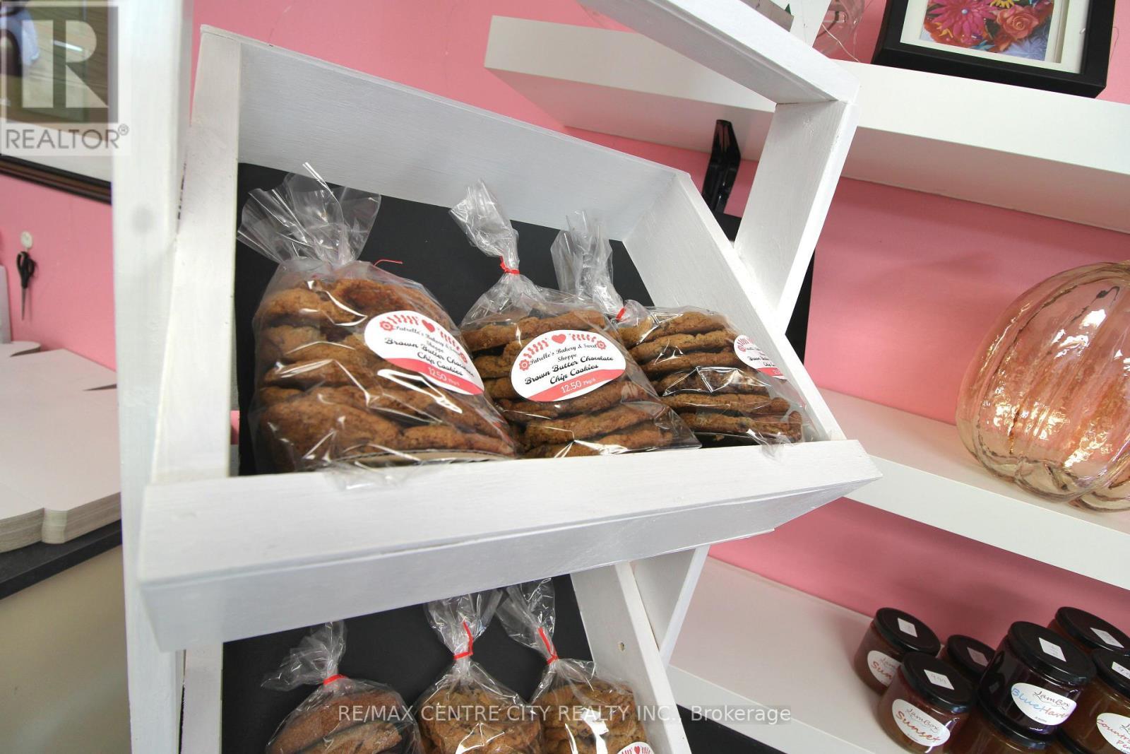 6 - 954 Leathorne Street, London South (South J), ON