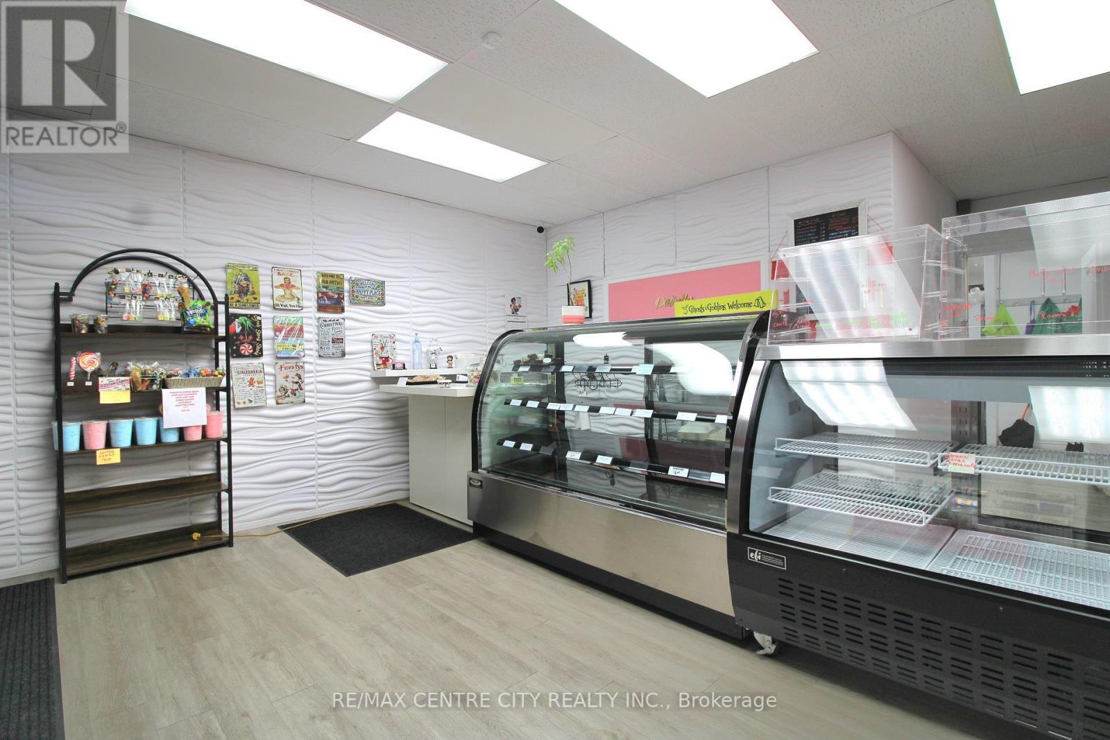 6 - 954 Leathorne Street, London South (South J), ON