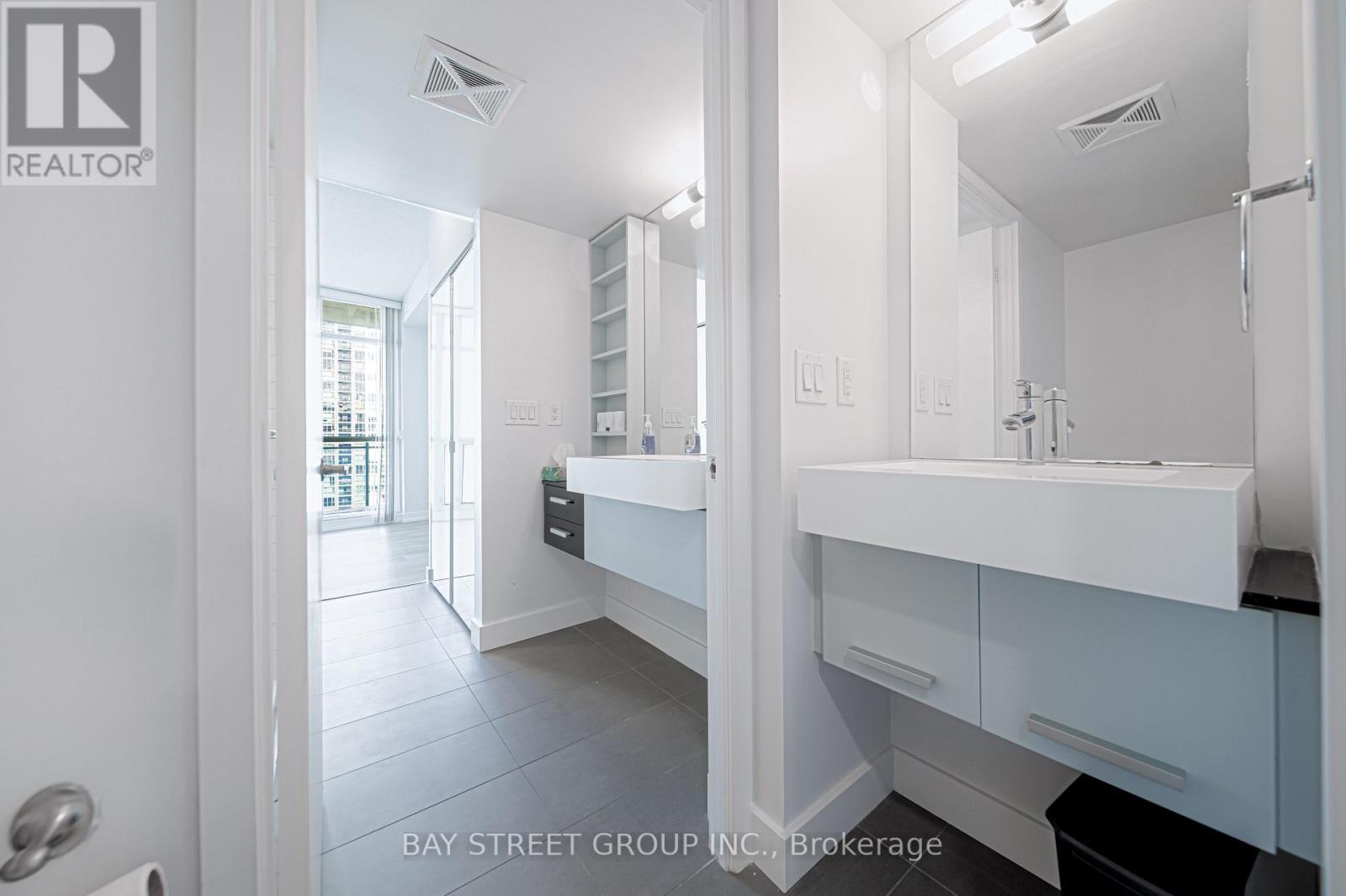 2807 - 38 Dan Leckie Way, Toronto, ON - Indoor