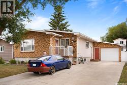1606 7th AVENUE E  Regina, SK S4N 5S6
