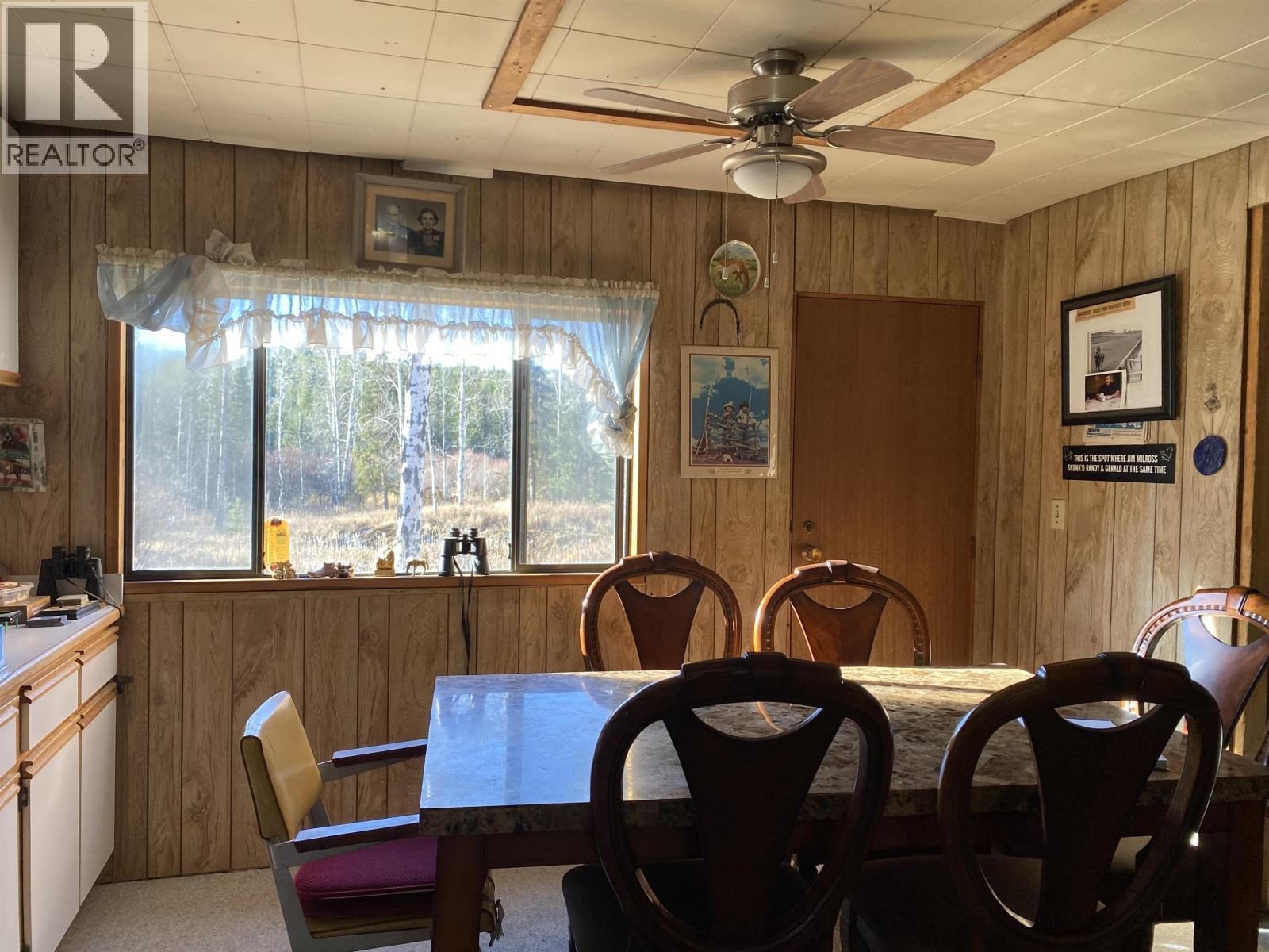 5536 Birchwood Road, 100 Mile House, BC - Indoor Photo Showing Dining Room