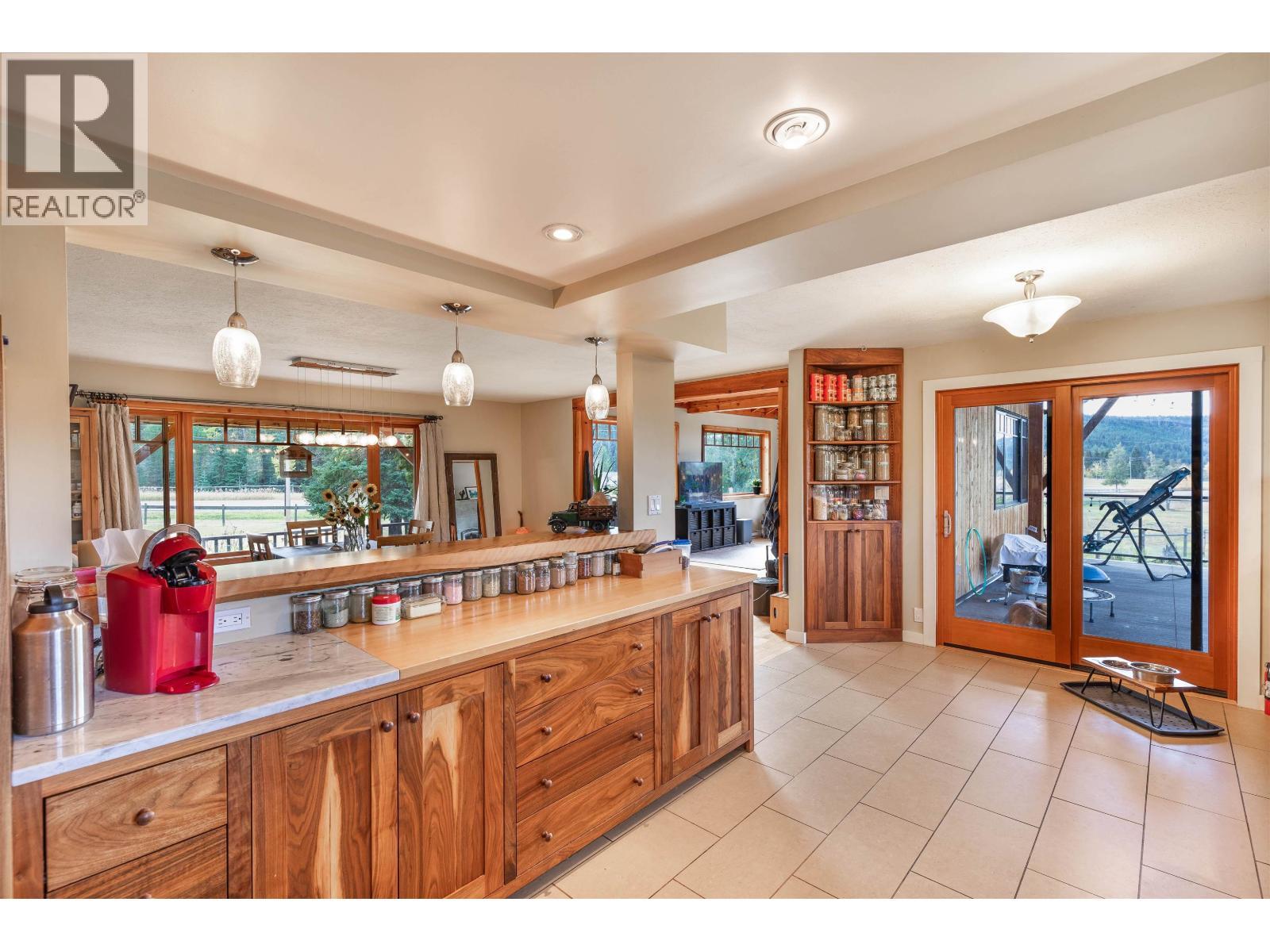 1325 Chimney Valley Road, Williams Lake, BC - Indoor