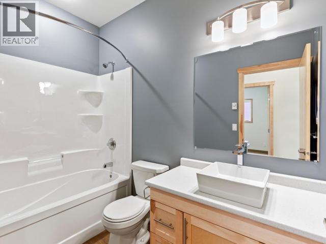 238 Leota Street, Whitehorse, YT - Indoor Photo Showing Bathroom