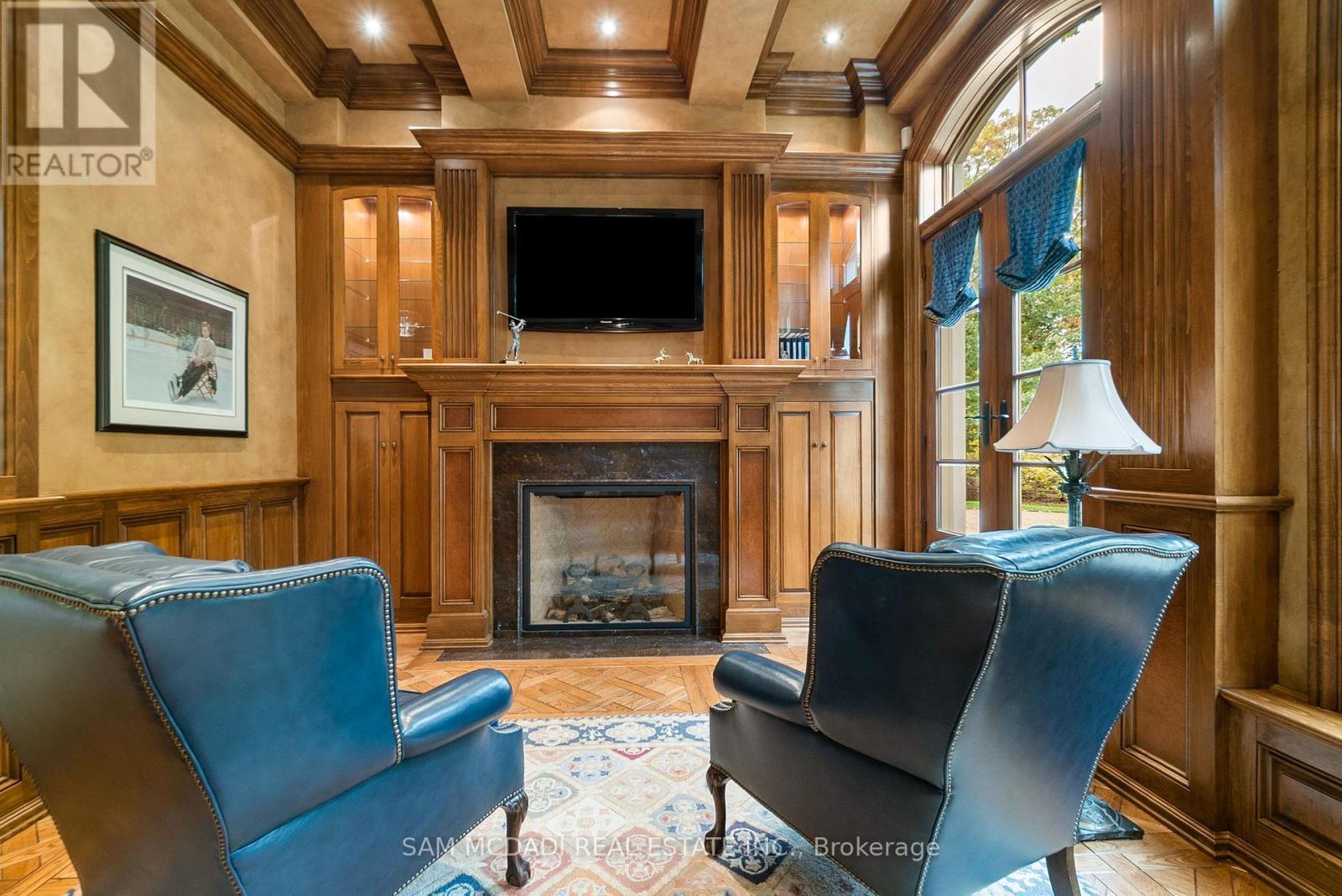 1343 Blythe Road, Mississauga, ON - Indoor With Fireplace