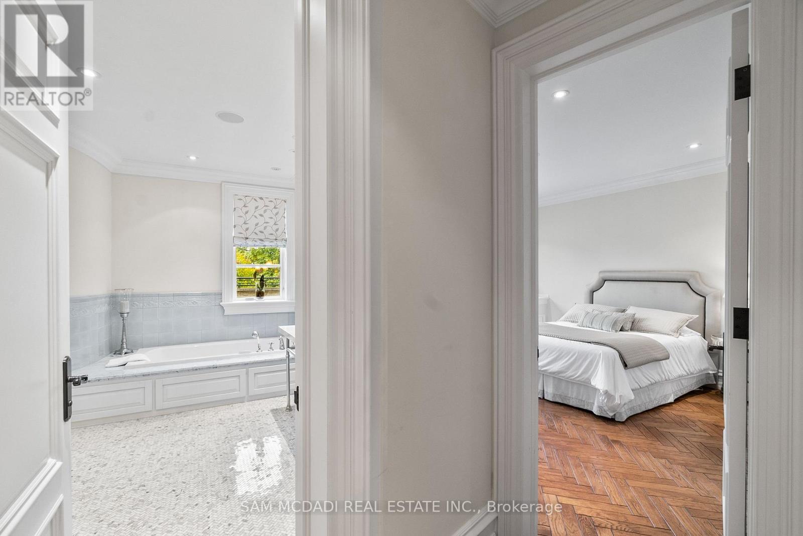 1343 Blythe Road, Mississauga, ON - Indoor